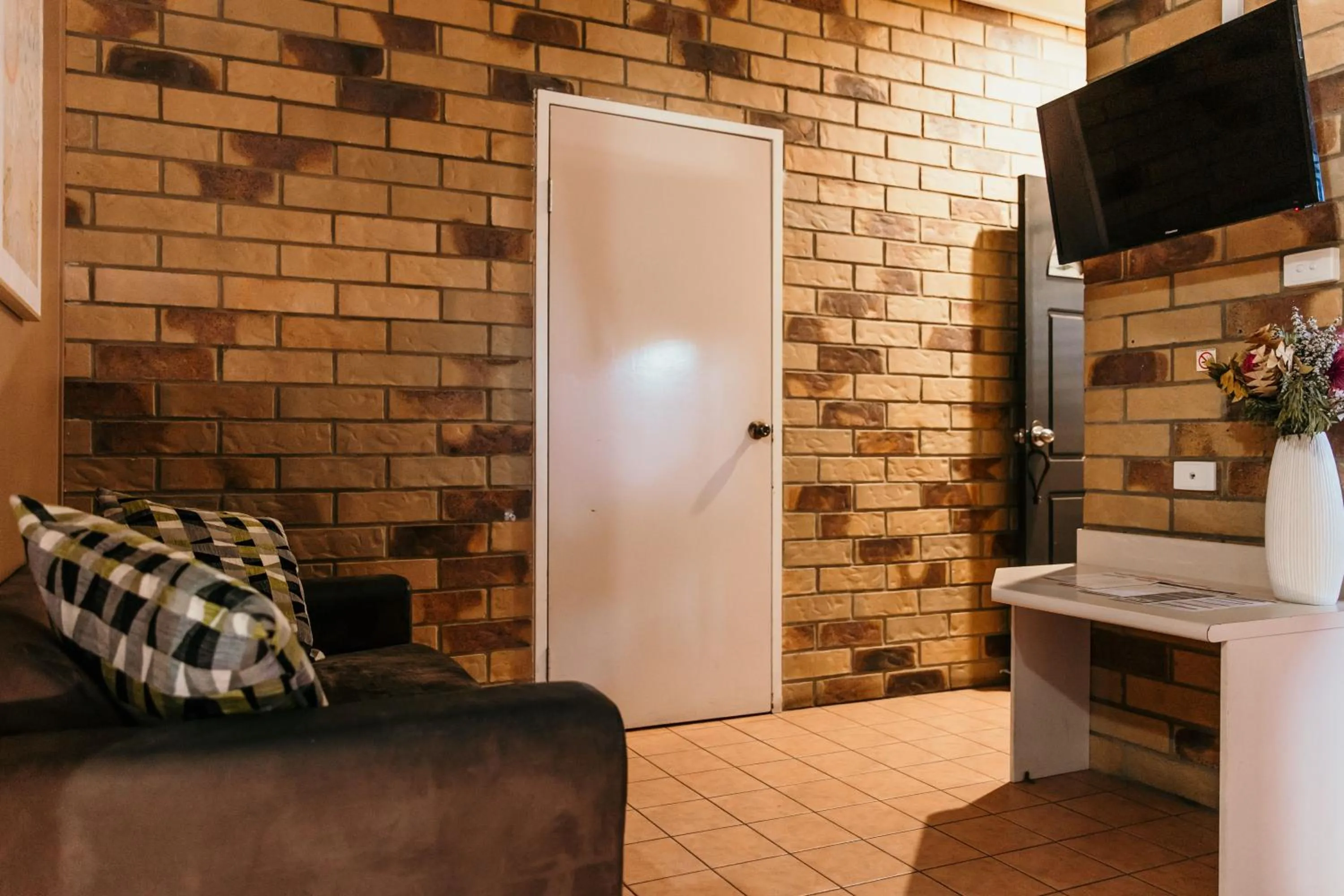 Living room in Abacus Motel