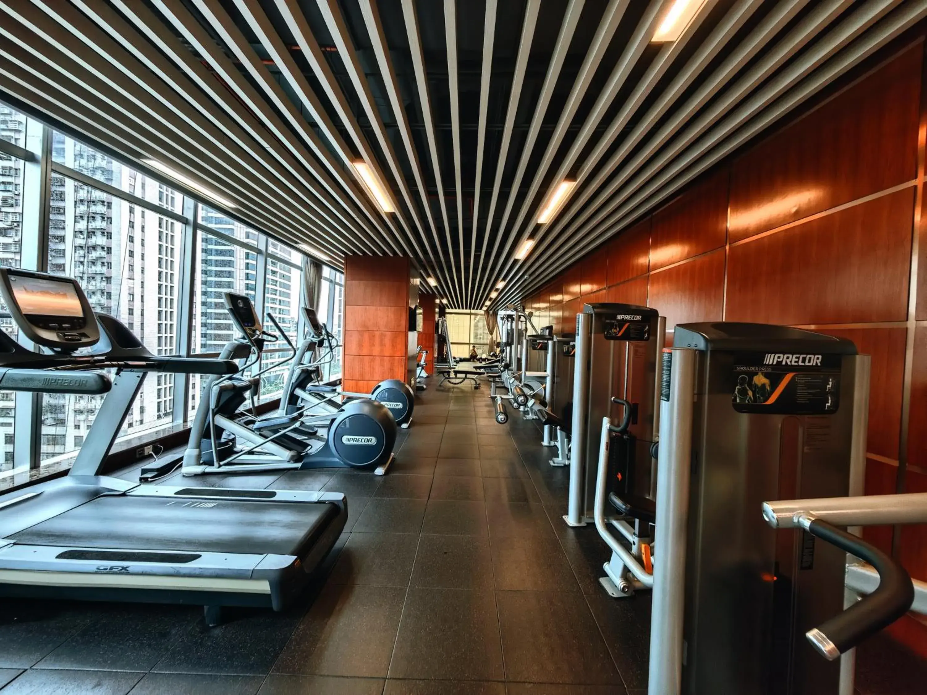 Fitness centre/facilities in DoubleTree by Hilton Guangzhou - Near Beijing Road Pedestrian Street Fitness centre/facilities in DoubleTree by Hilton Guangzhou - Near Beijing Road Pedestrian Street