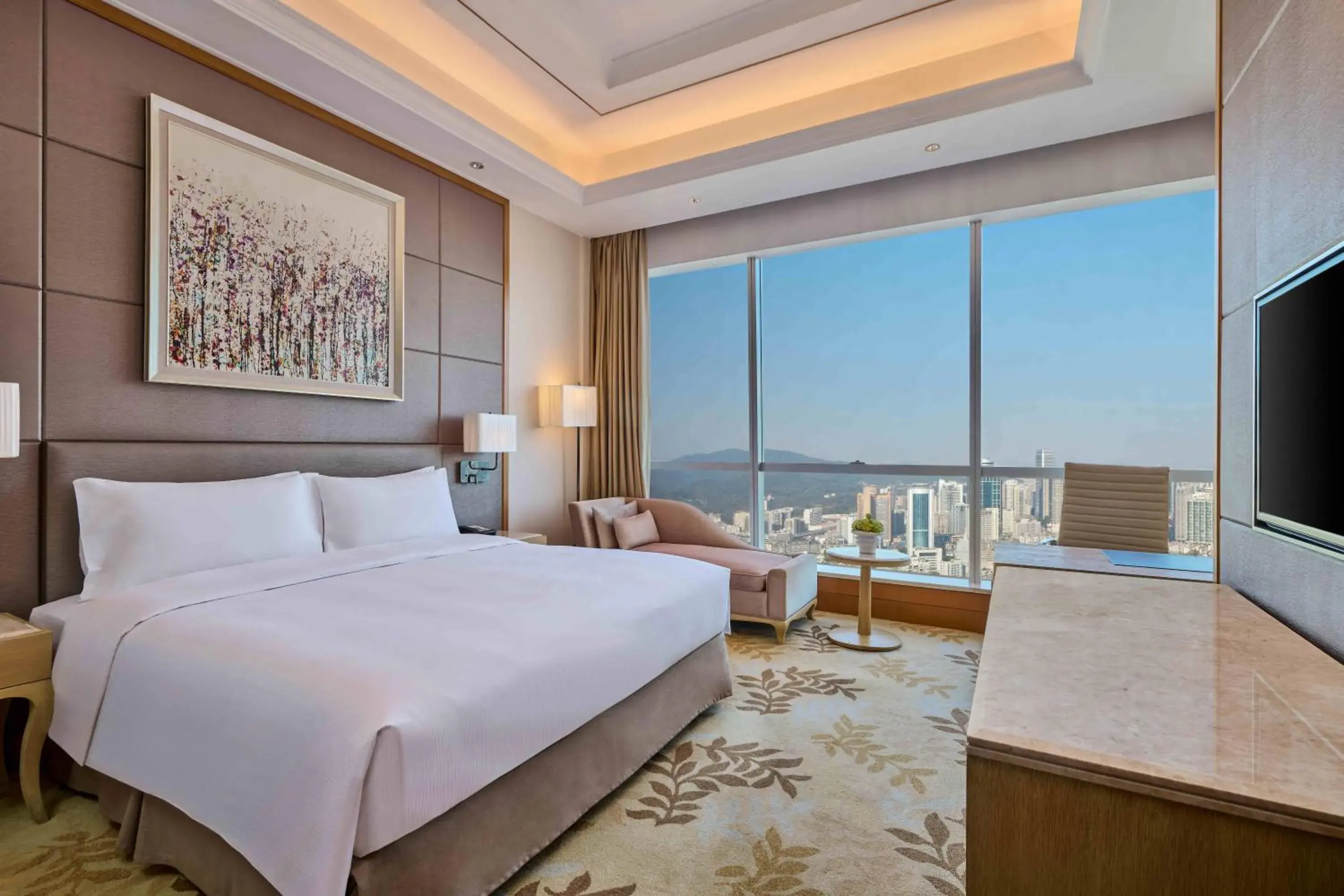 Executive King Room - Lounge Access in DoubleTree by Hilton Guangzhou - Near Beijing Road Pedestrian Street Executive King Room - Lounge Access in DoubleTree by Hilton Guangzhou - Near Beijing Road Pedestrian Street