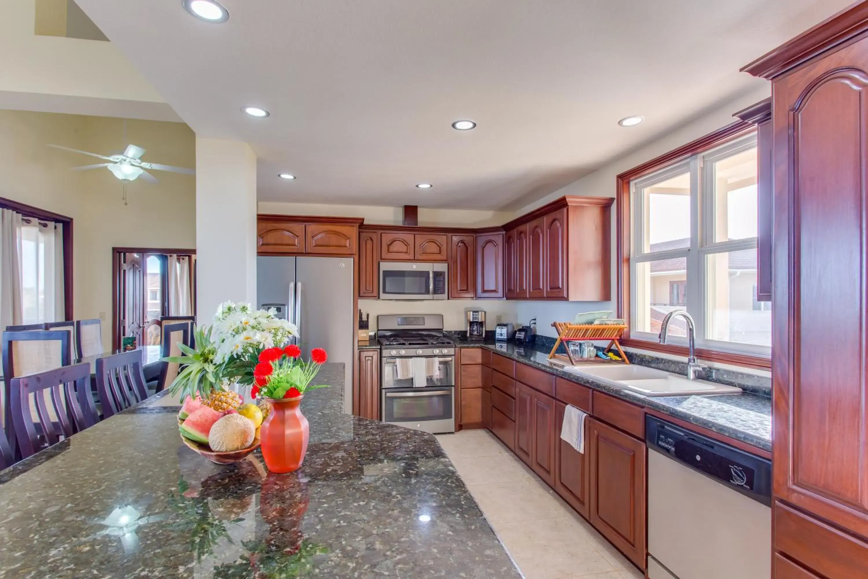 Three-Bedroom Villa in Seiri del Mar Three-Bedroom Villa in Seiri del Mar