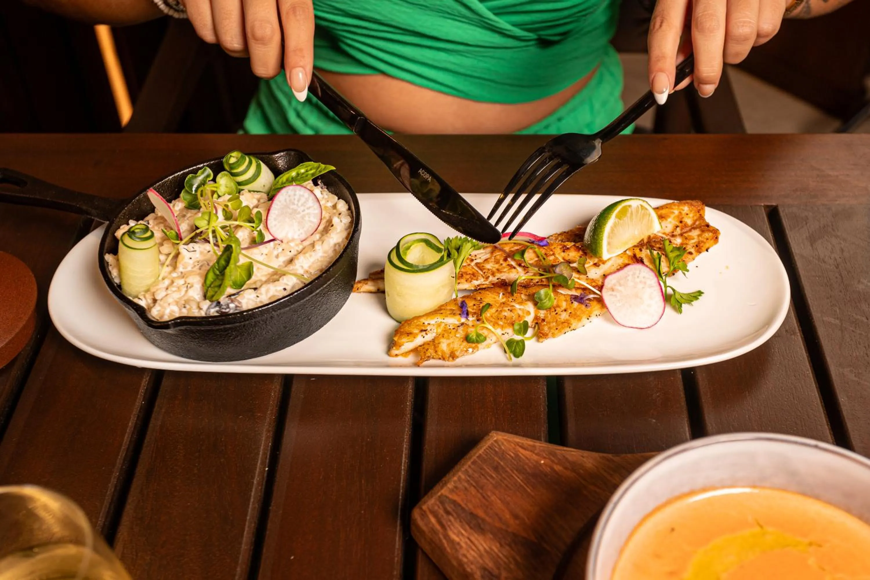 Restaurant/places to eat in Seiri del Mar