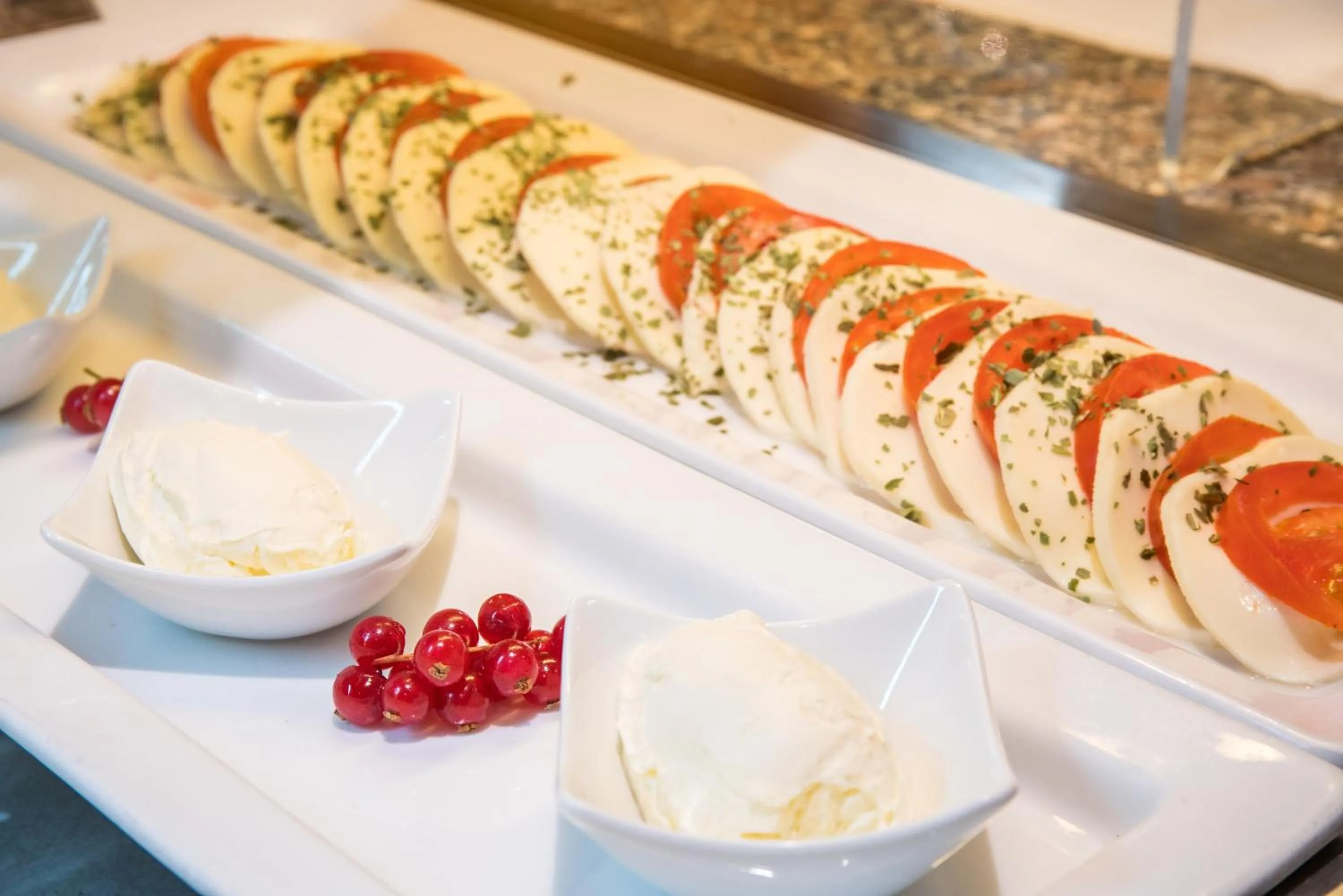 Buffet breakfast in Airways Hotels Frankfurt Airport West