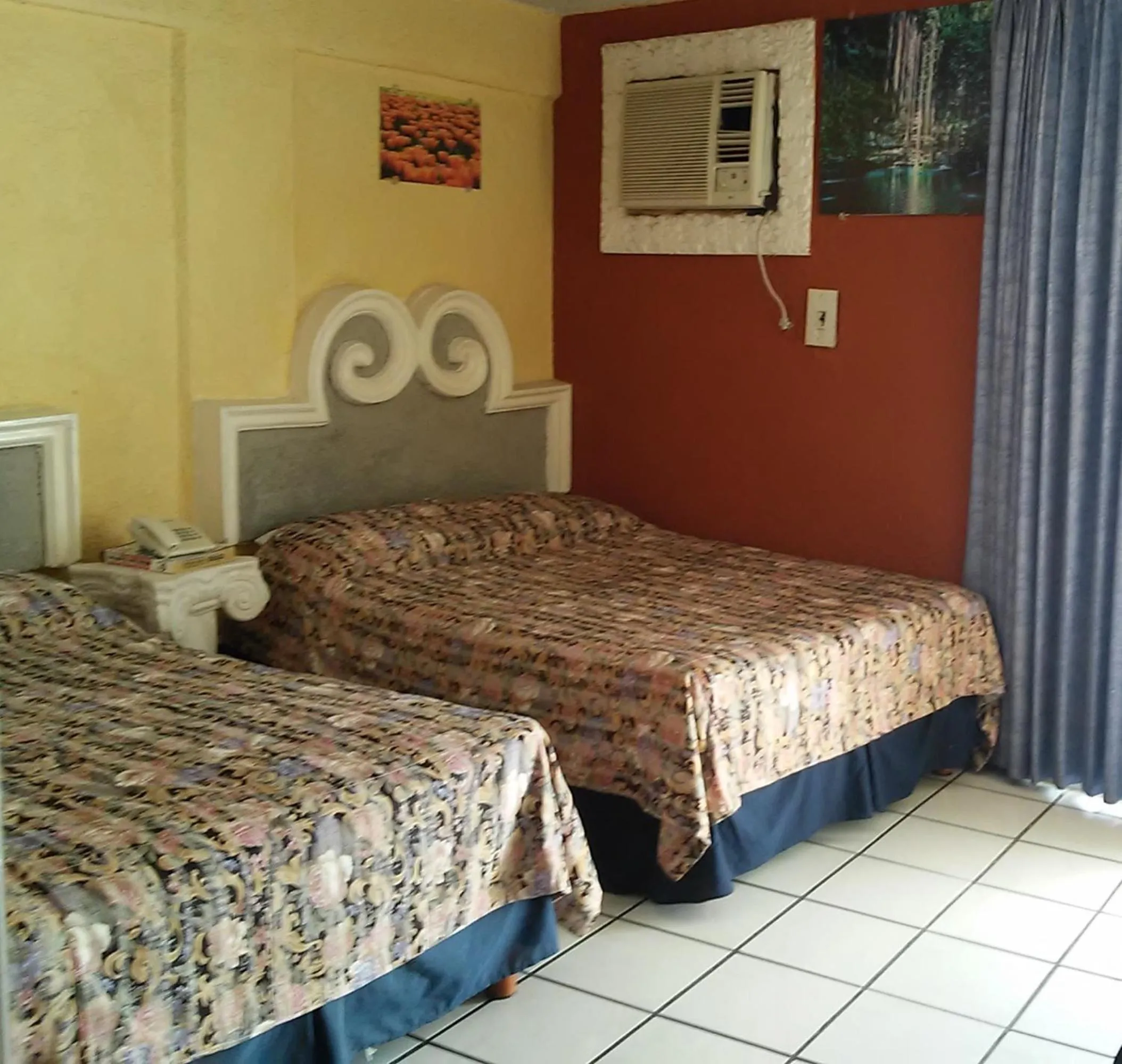 Bedroom, Bed in Hotel Suites Elia Noemi