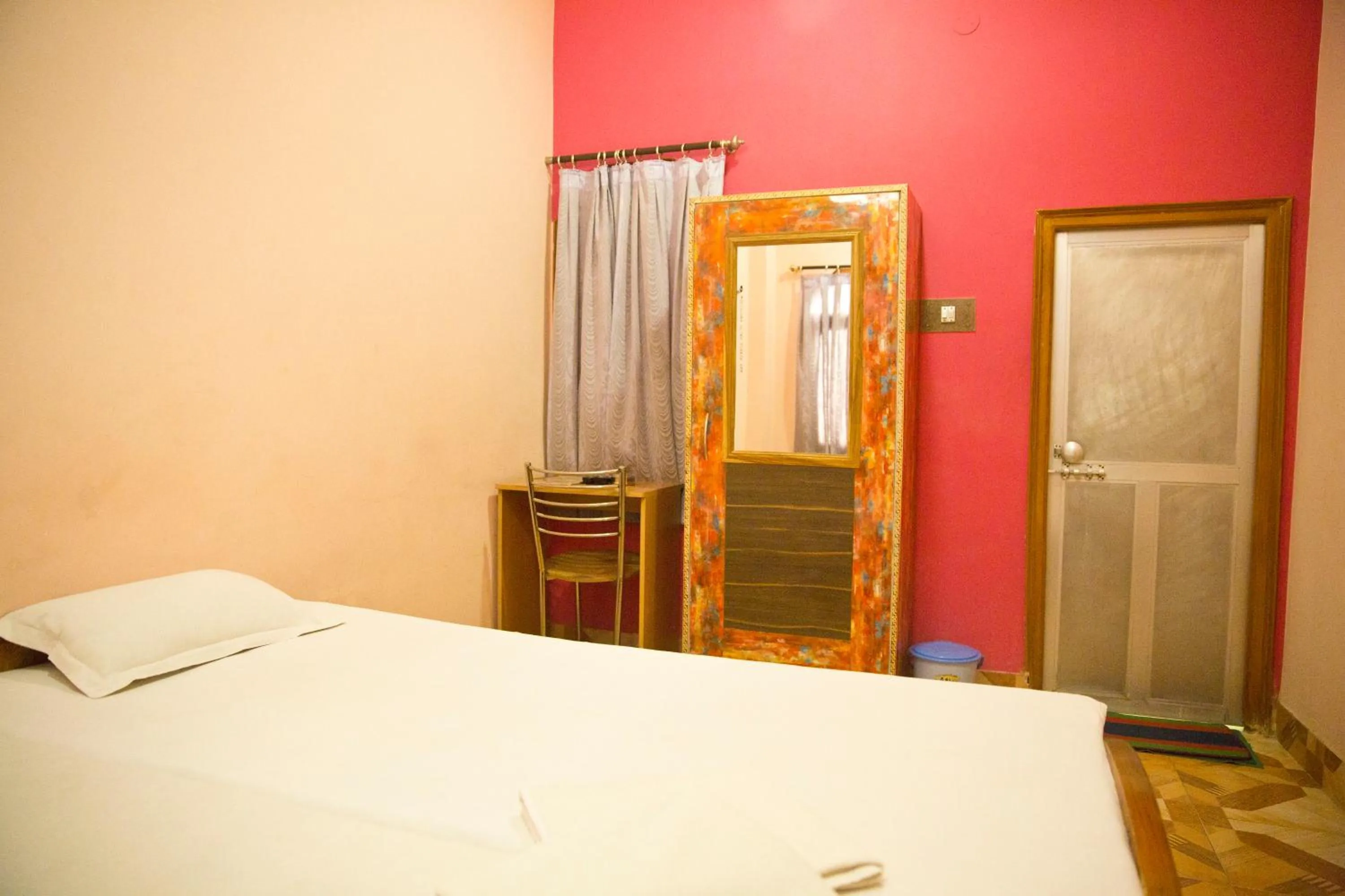 Photo of the whole room in Hotel Ganesha