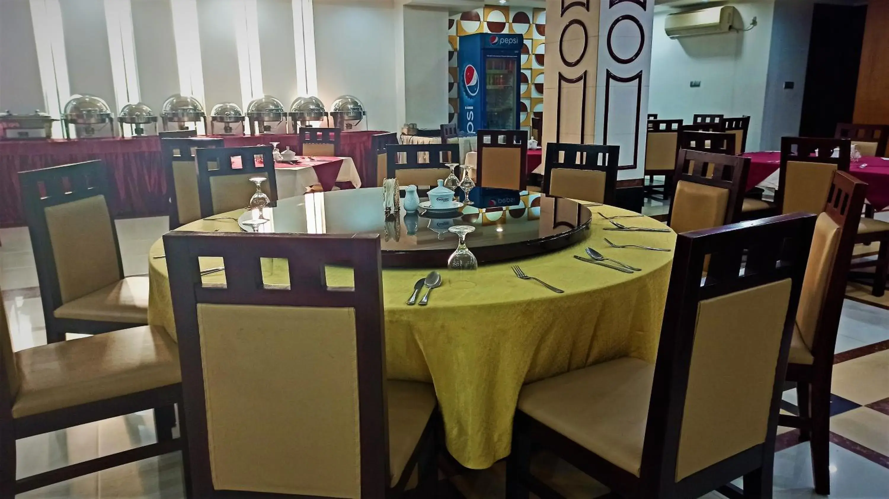 Restaurant/places to eat in Nascent Gardenia Luxury Suites Restaurant/places to eat in Nascent Gardenia Luxury Suites