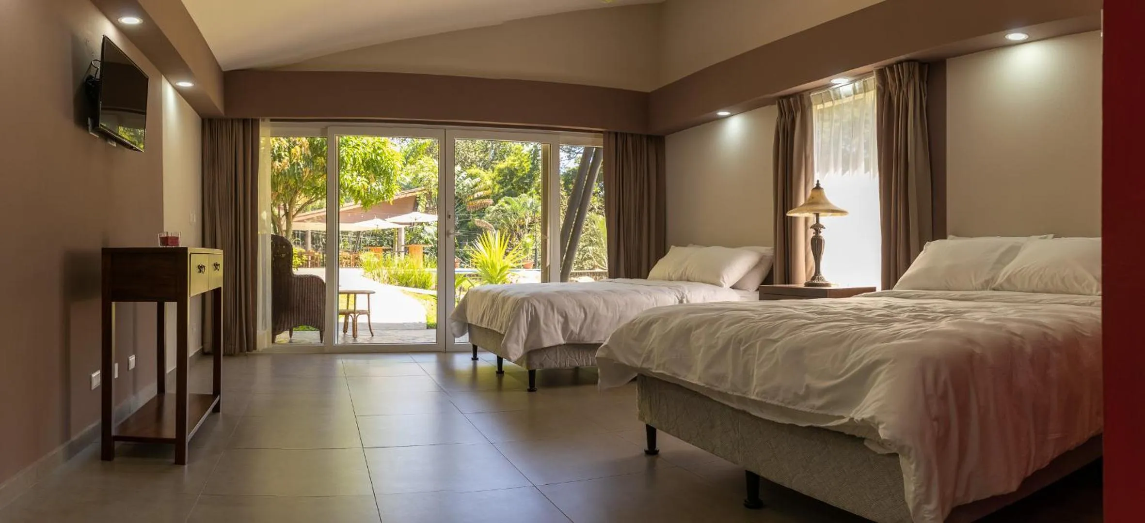 Photo of the whole room, Bed in Guácima Escondida Hotel Boutique