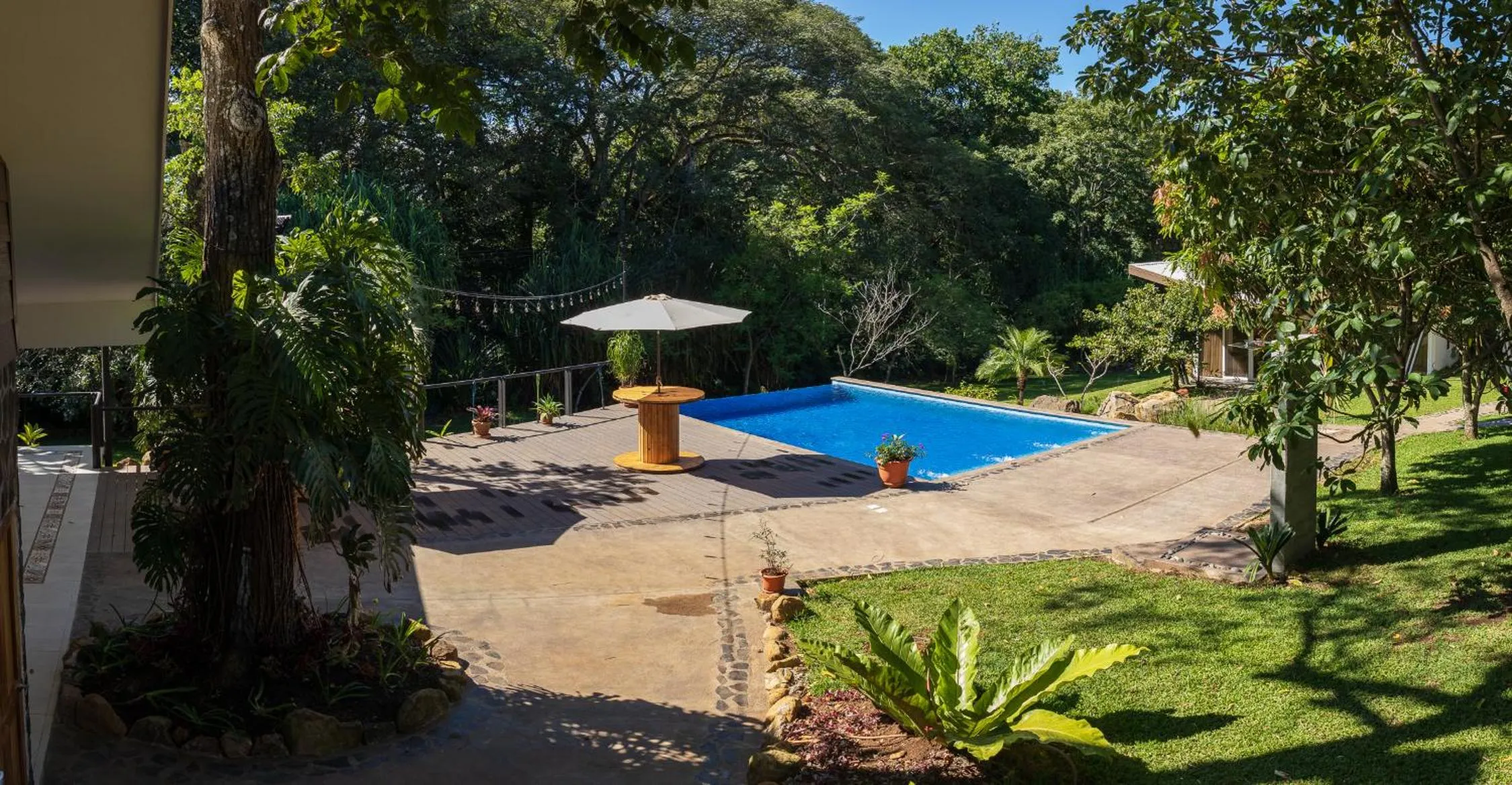 Swimming pool in Guácima Escondida Hotel Boutique