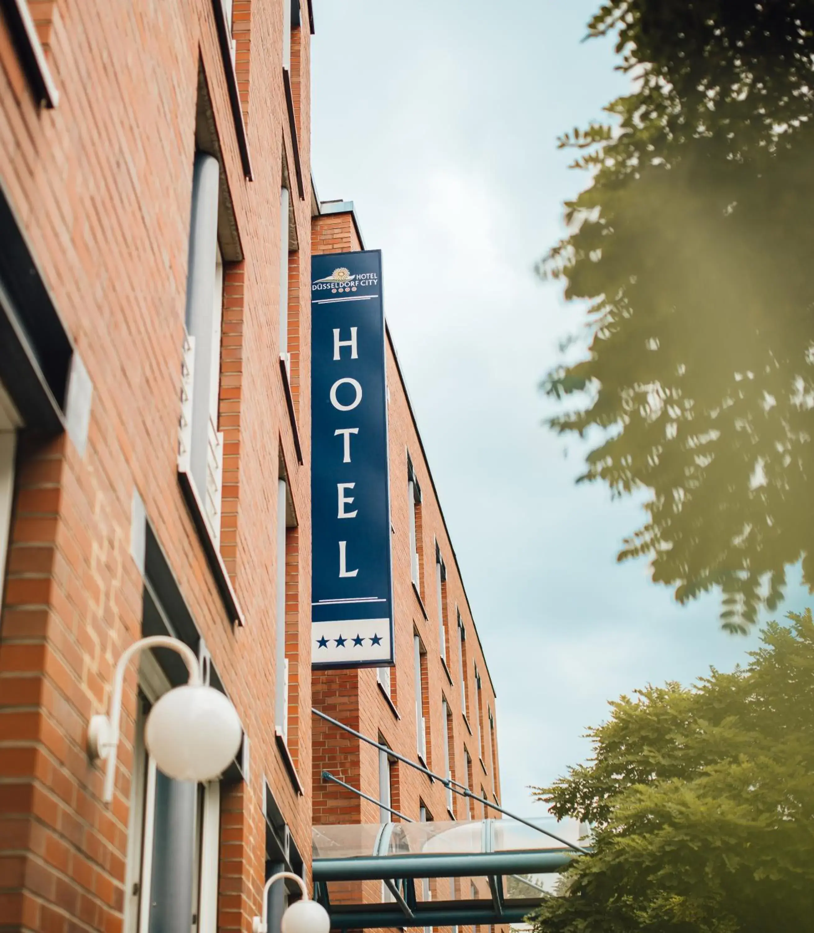 Facade/entrance in HK Hotel Düsseldorf City Facade/entrance in HK Hotel Düsseldorf City