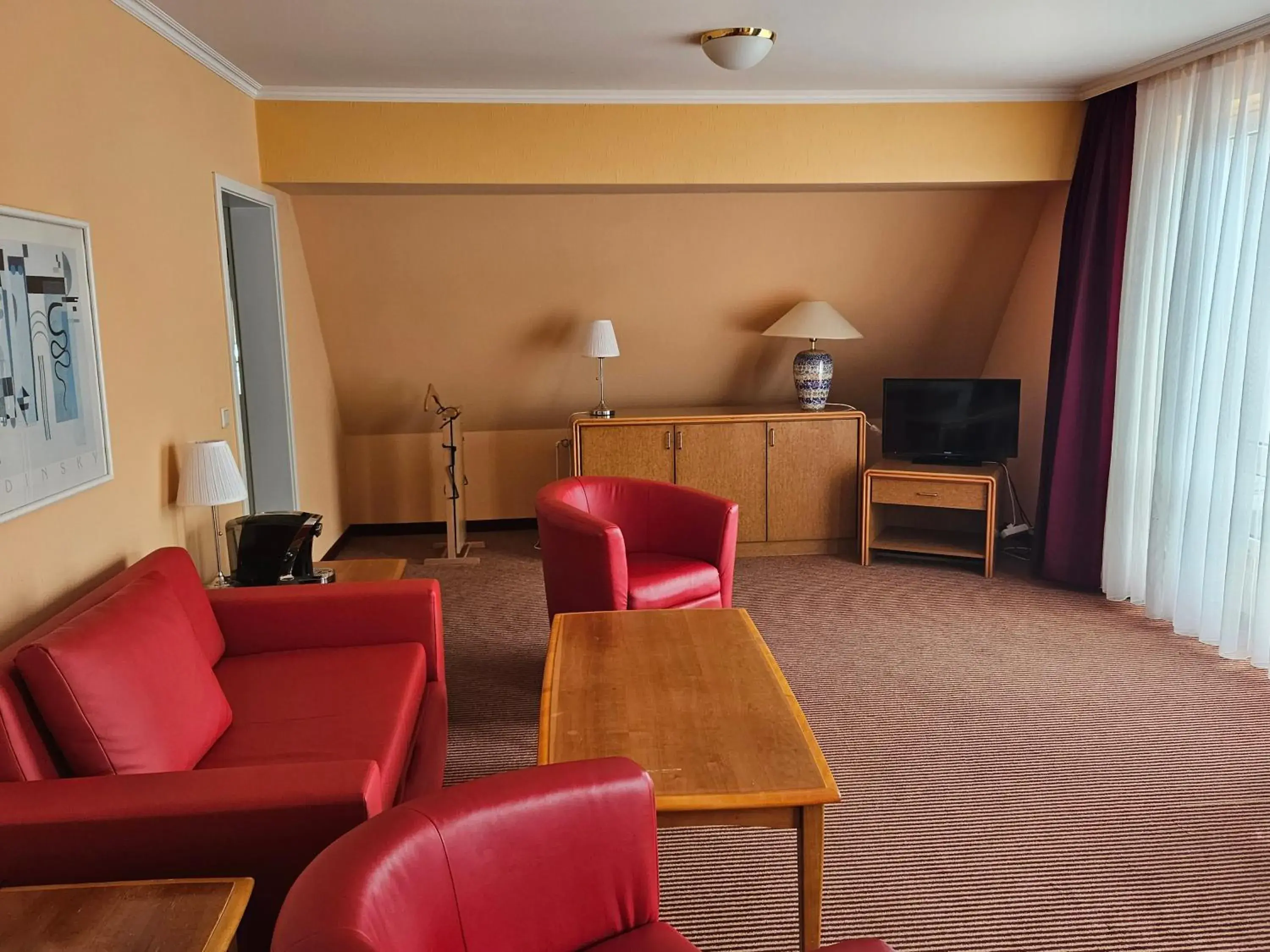 Suite - single occupancy in HK Hotel Düsseldorf City Suite - single occupancy in HK Hotel Düsseldorf City