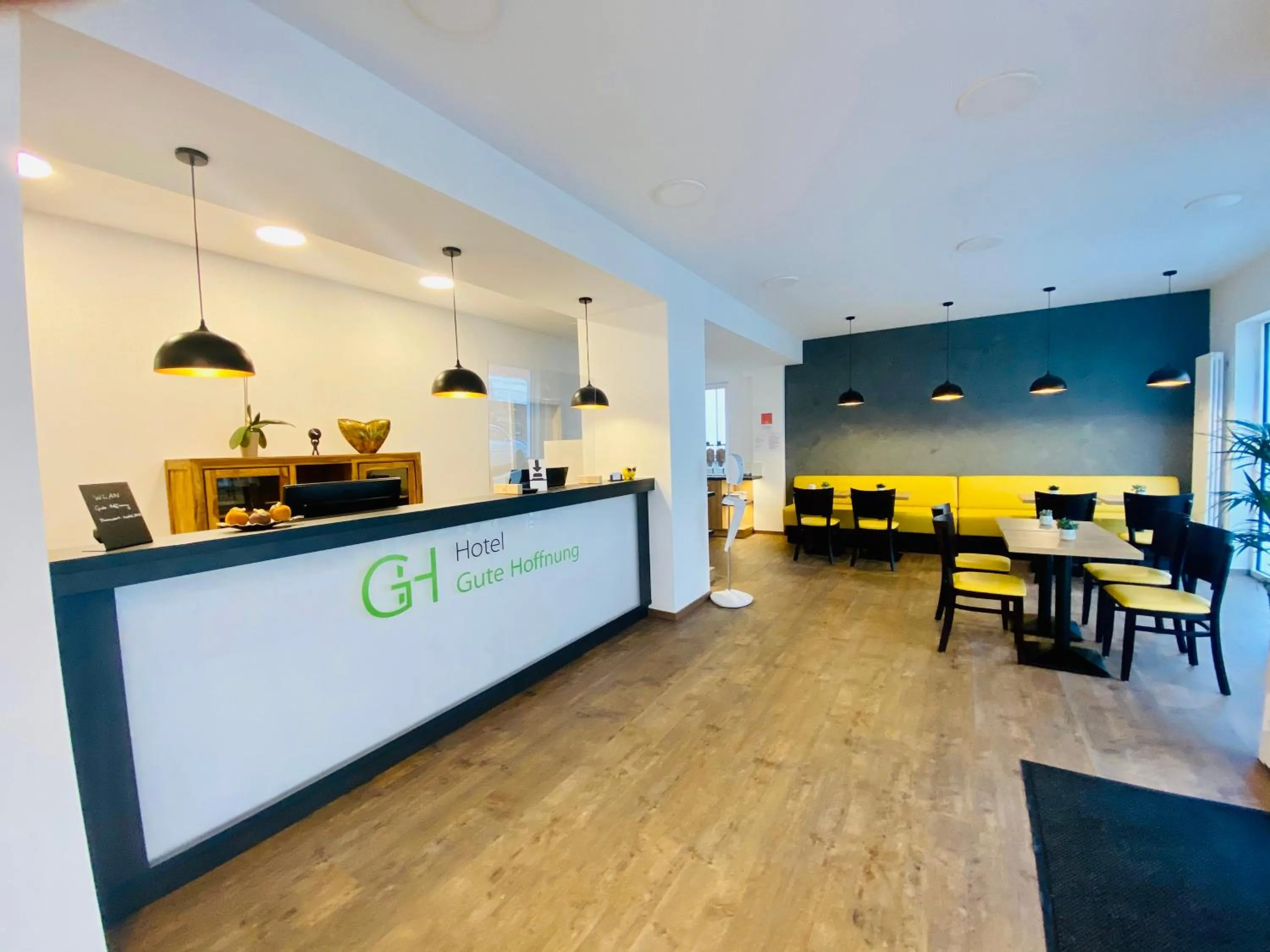 Lobby or reception in Hotel Gute Hoffnung Pforzheim