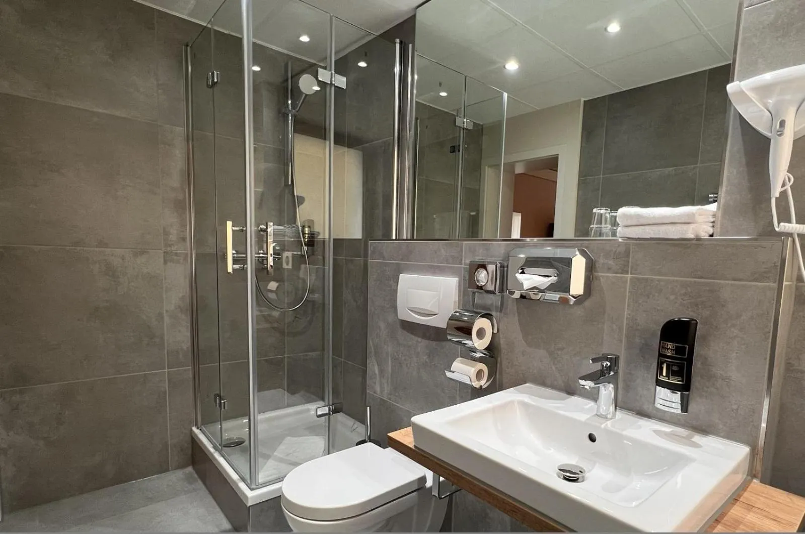 Bathroom in Hotel Gute Hoffnung Pforzheim