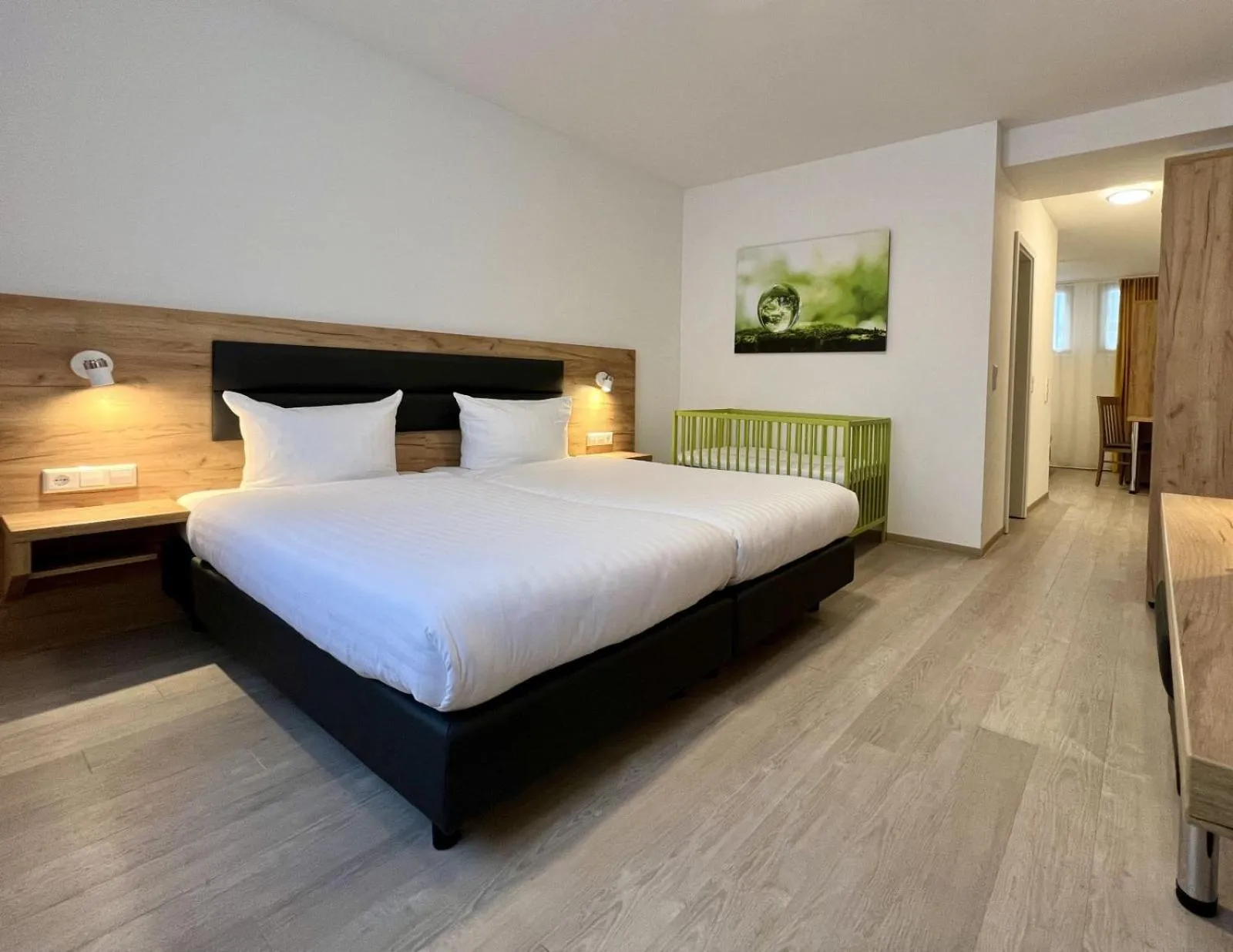 Photo of the whole room, Bed in Hotel Gute Hoffnung Pforzheim