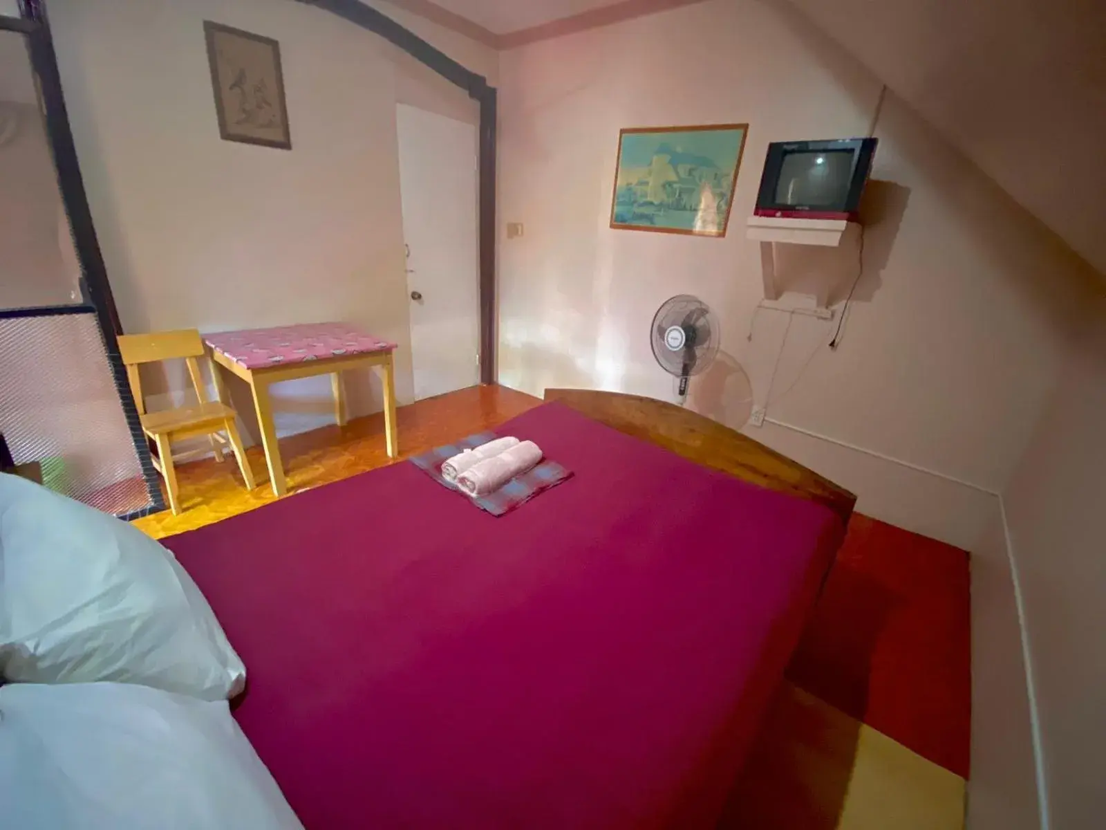 Standard Double Room with Fan in Das Traum Guest Haus Siquijor Standard Double Room with Fan in Das Traum Guest Haus Siquijor