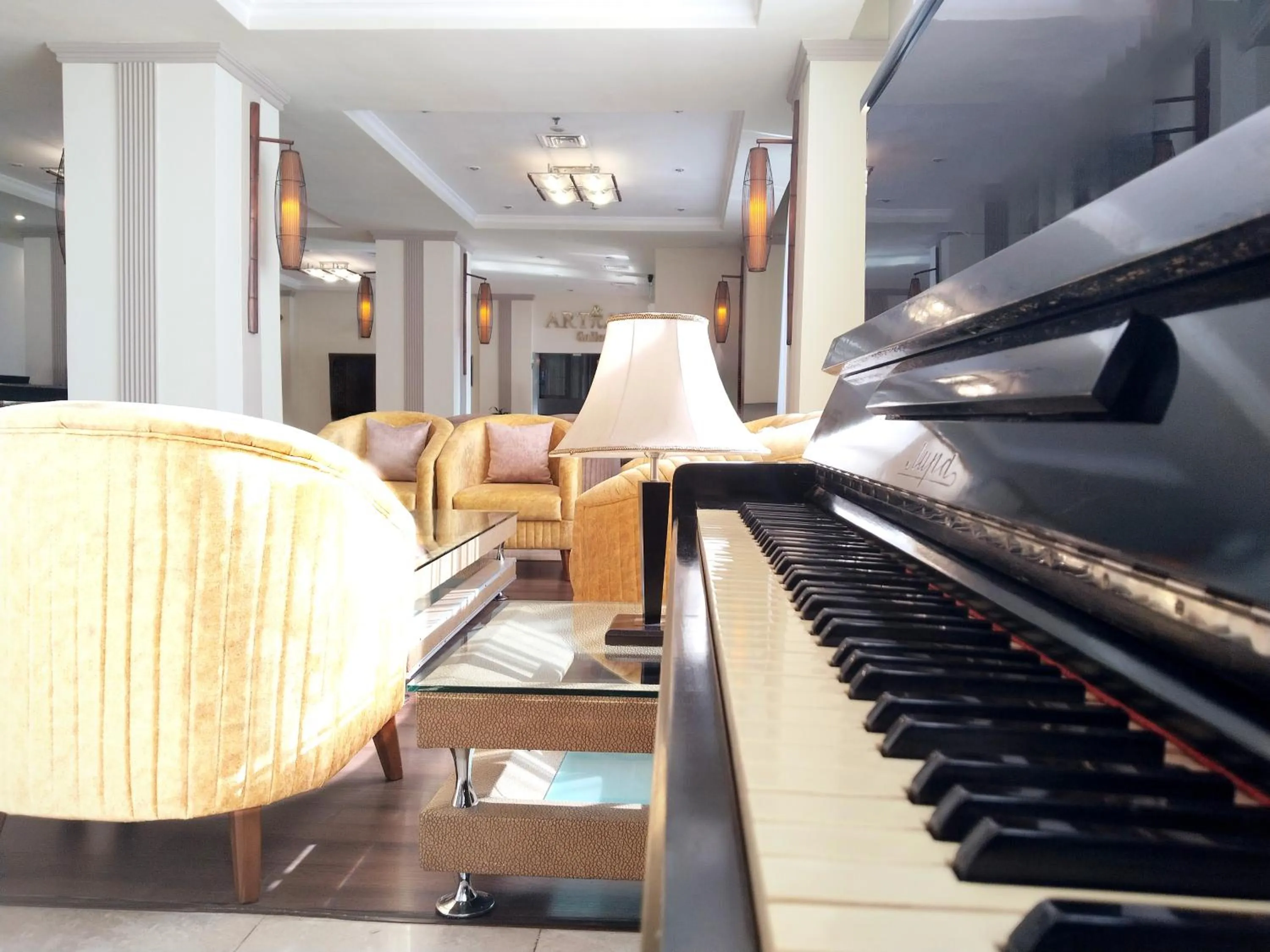 Communal lounge/ TV room in Ramada by Wyndham Tashkent