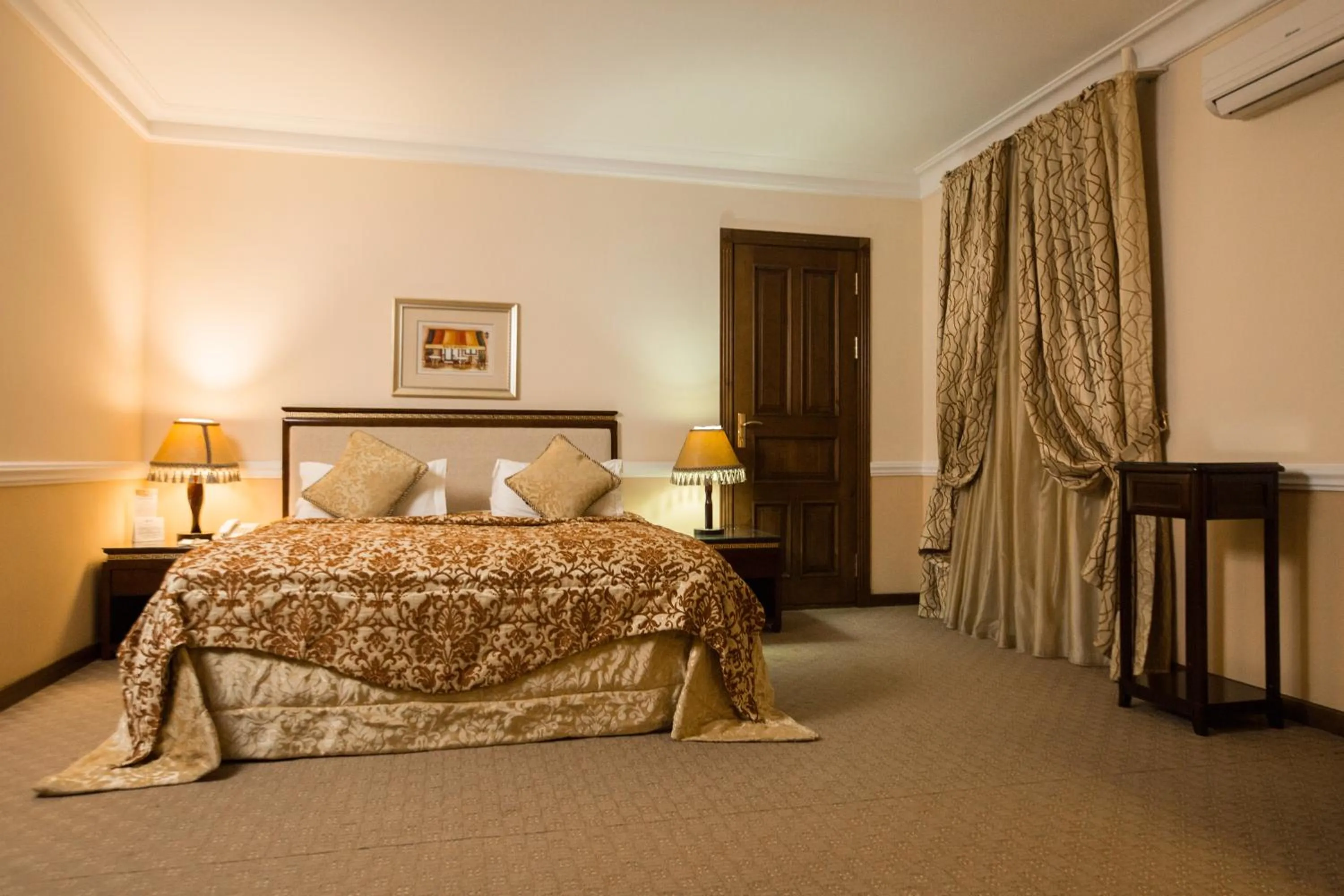 Bedroom, Bed in Hotel BEK