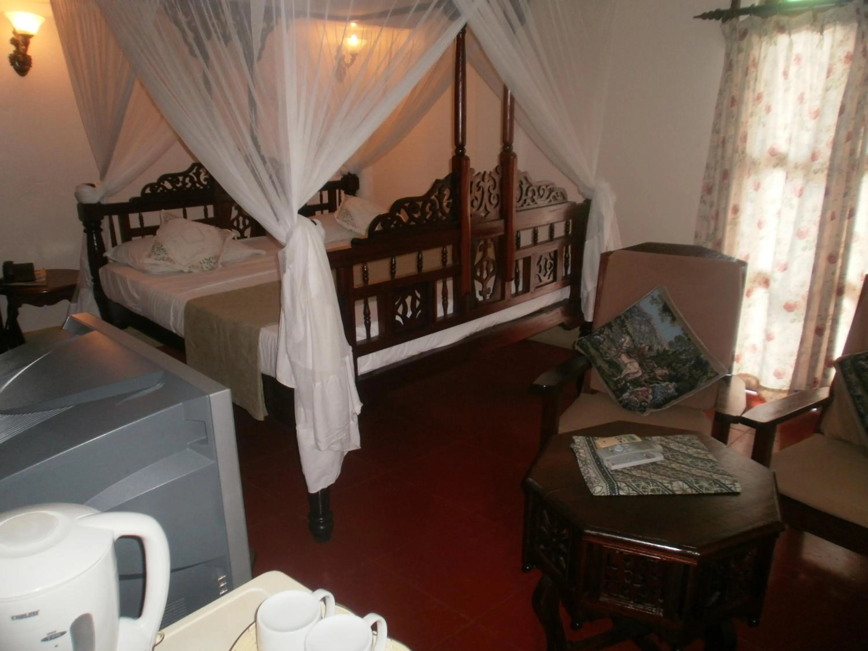 Photo of the whole room, Bed in Asmini Palace Hotel