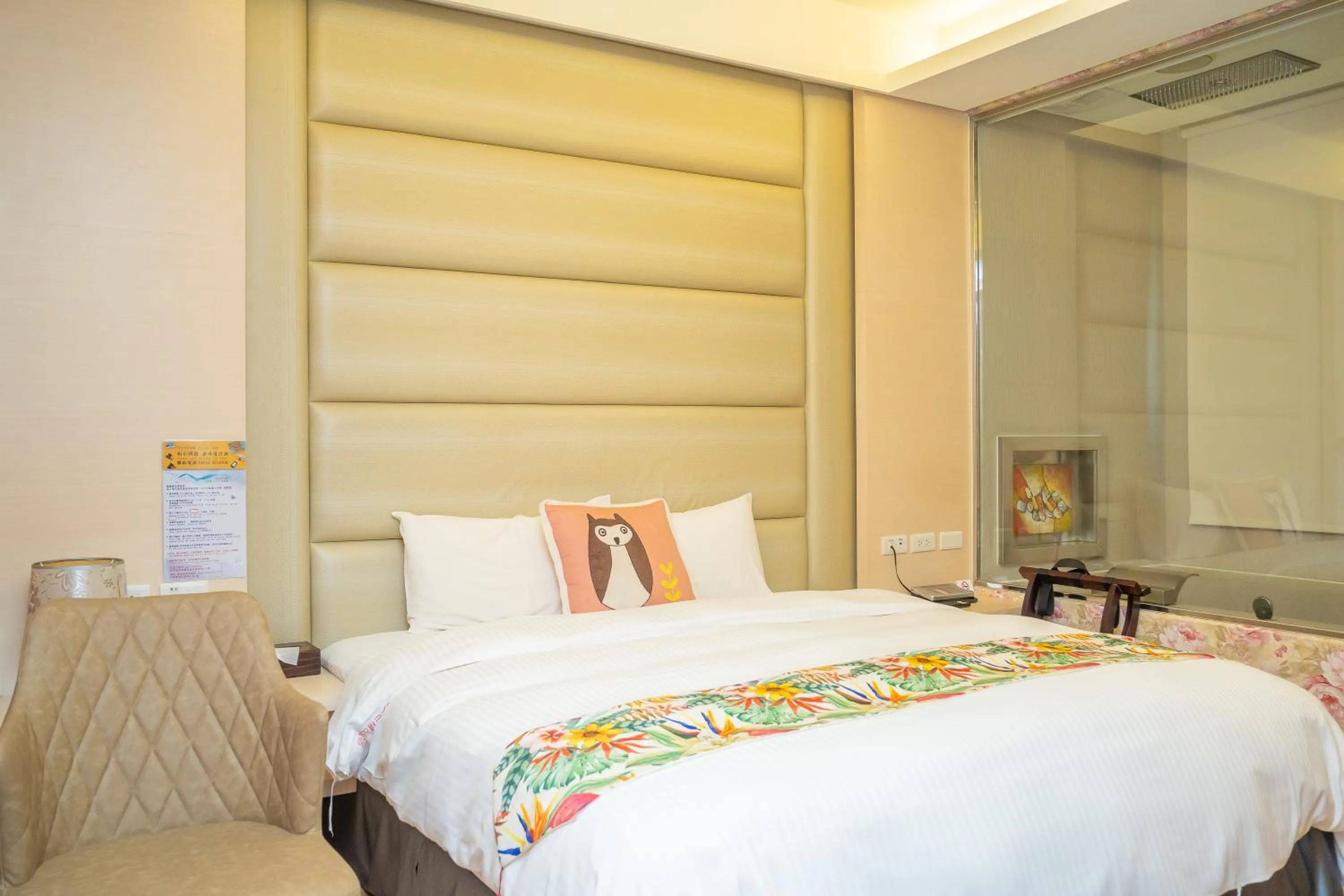 Bedroom, Bed in 日月潭天月水色民宿 (老街-停車-度假）skylight bnb