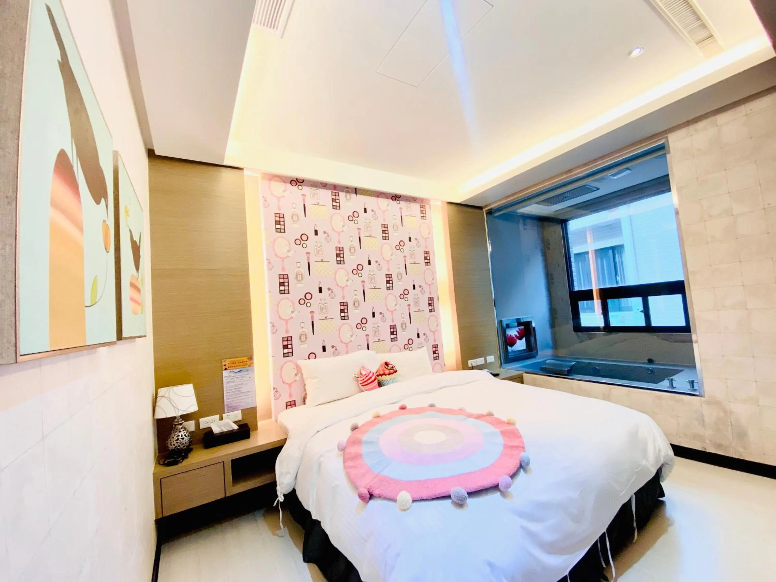 Bedroom, Bed in 日月潭天月水色民宿 (老街-停車-度假）skylight bnb