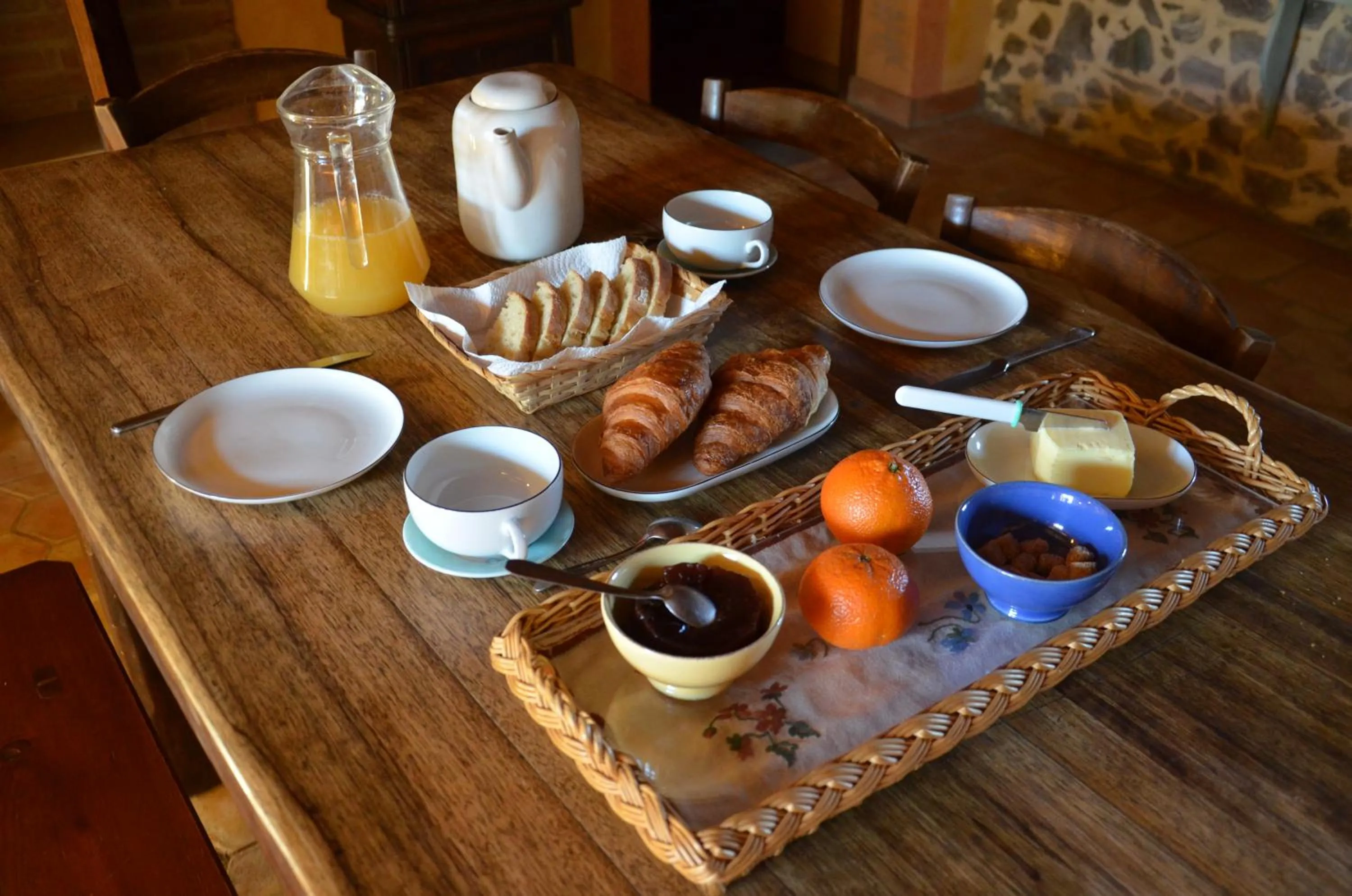 Breakfast in Studio et colocation - Gîte Les 7 fontaines