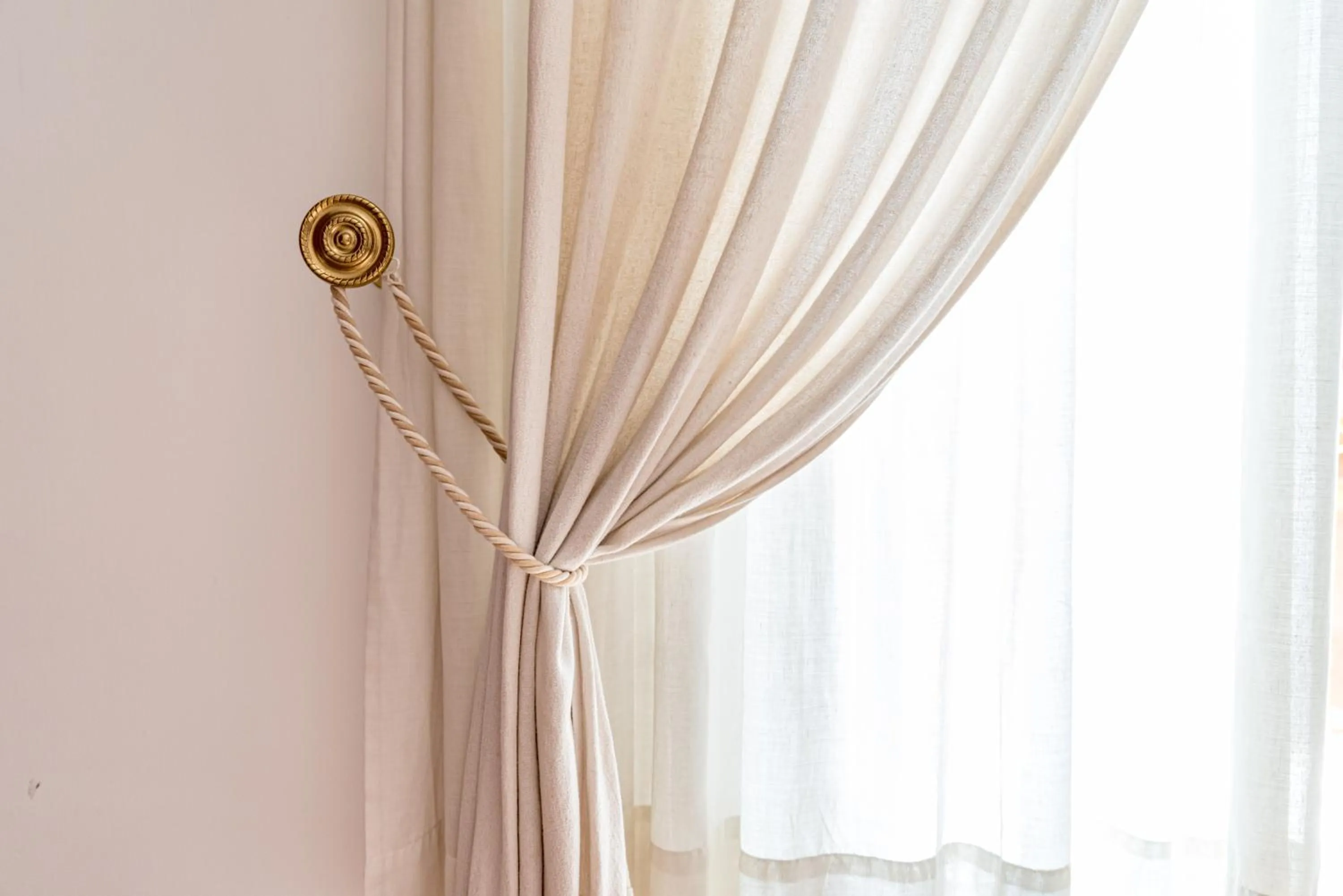 Decorative detail in B&B Ruffo di Bagnara Palazzo Monumentale