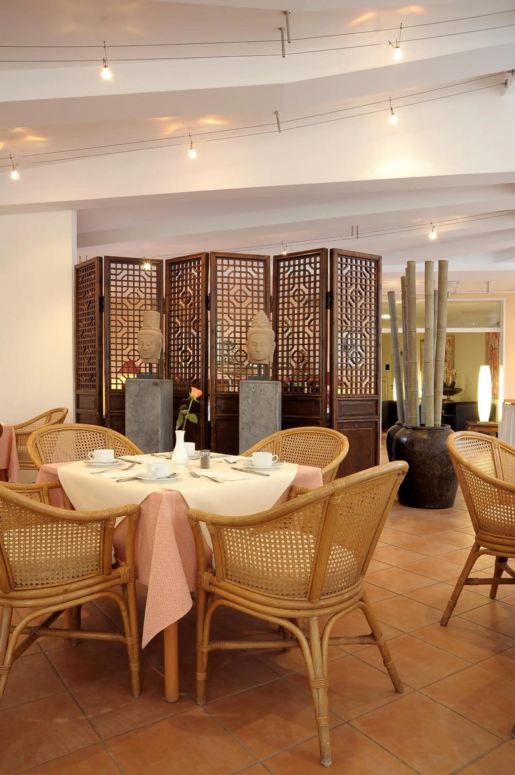 Restaurant/places to eat in Hotel Ludwig van Beethoven