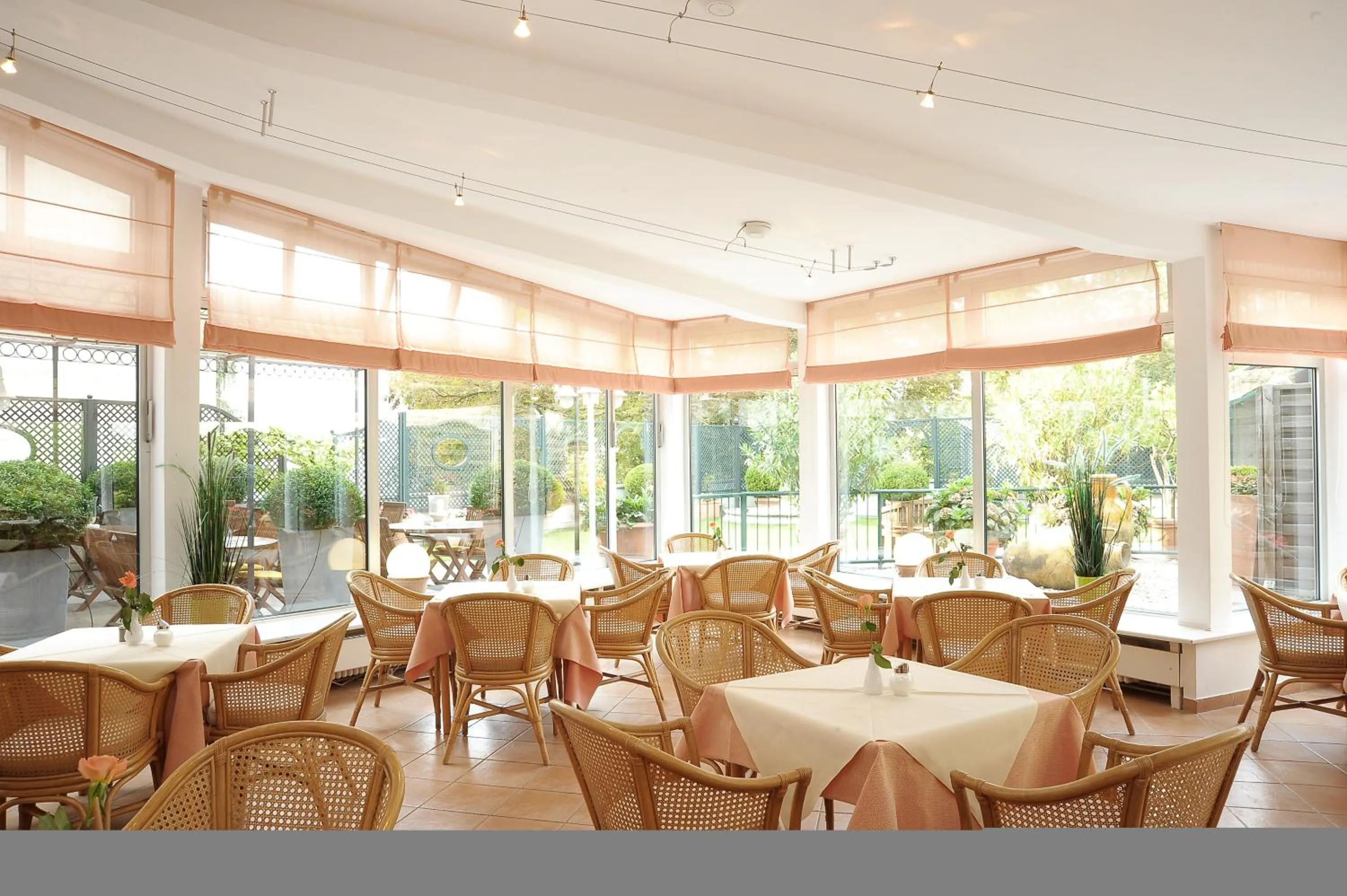 Restaurant/places to eat in Hotel Ludwig van Beethoven