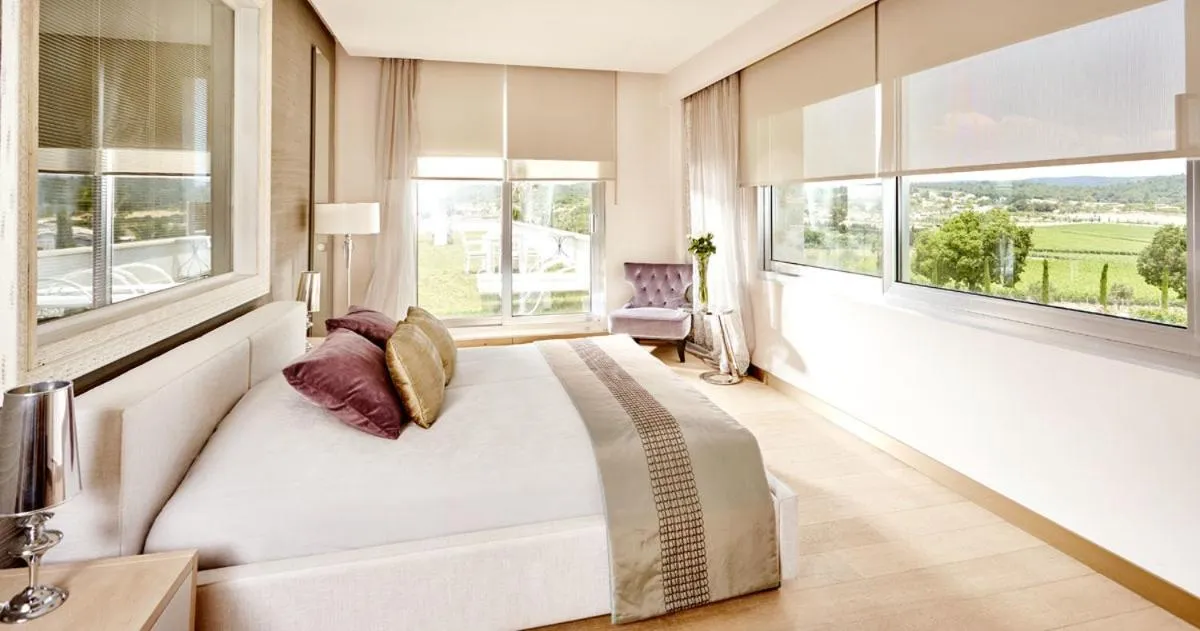 Natural landscape, Bed in Two Rooms Hotel