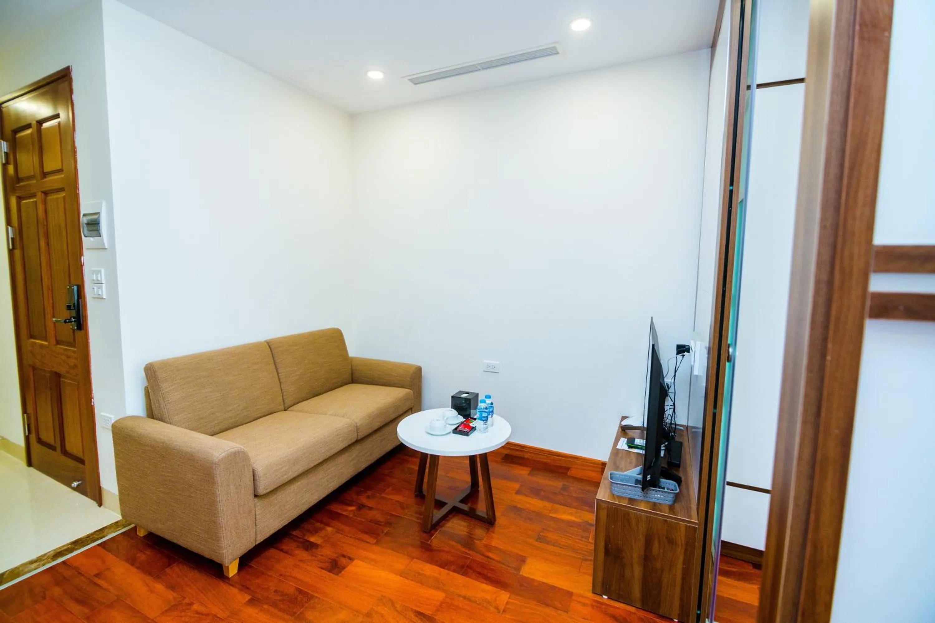 TV and multimedia in HANA Stay