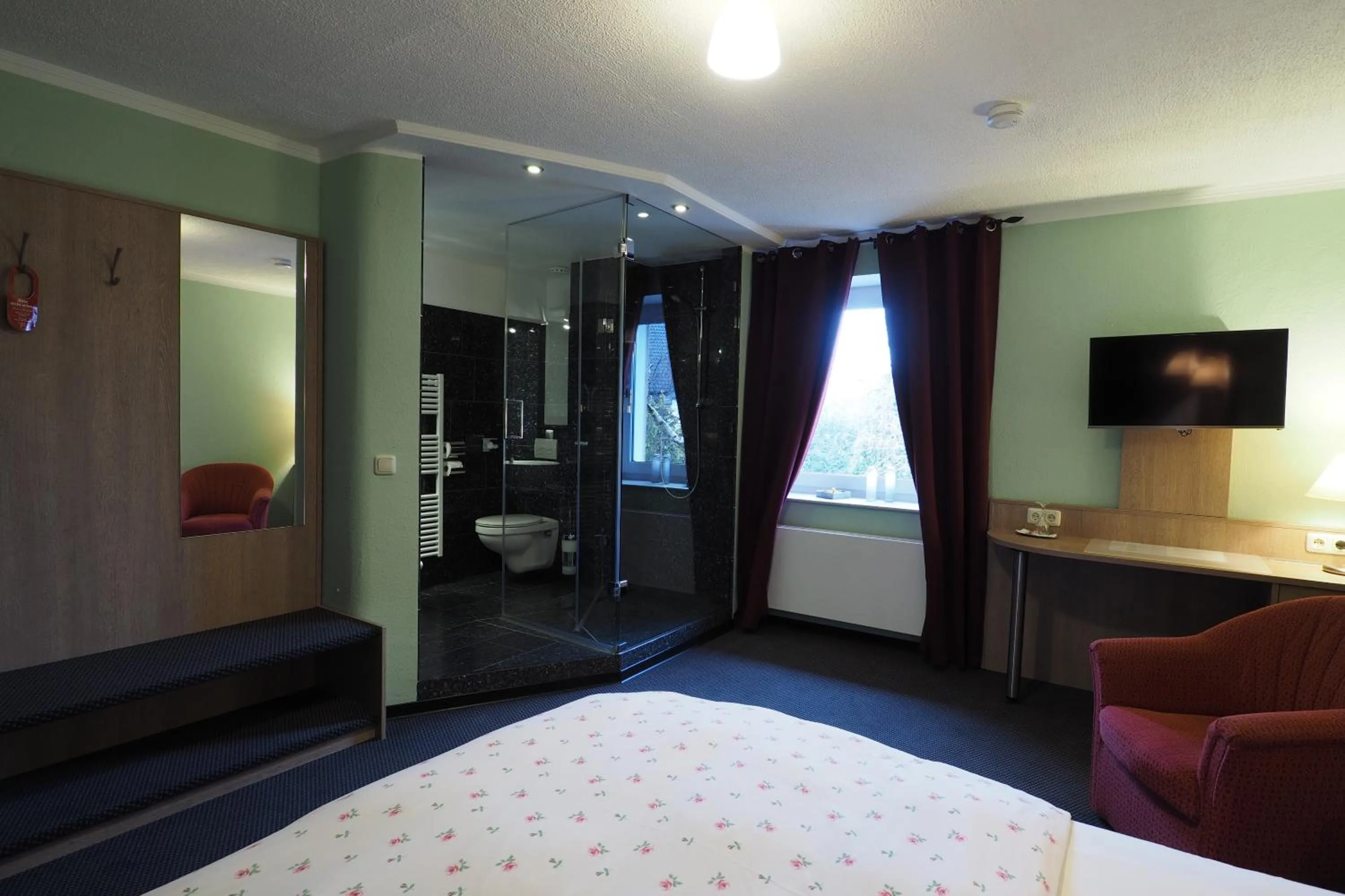 Bedroom, Bed in Stelinger Hof Hotel Münkel