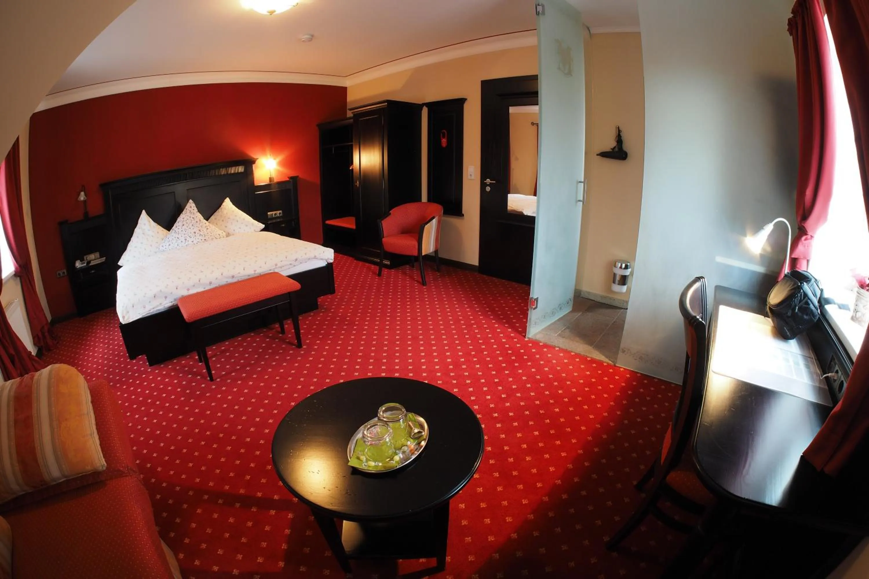 Photo of the whole room, Bed in Stelinger Hof Hotel Münkel