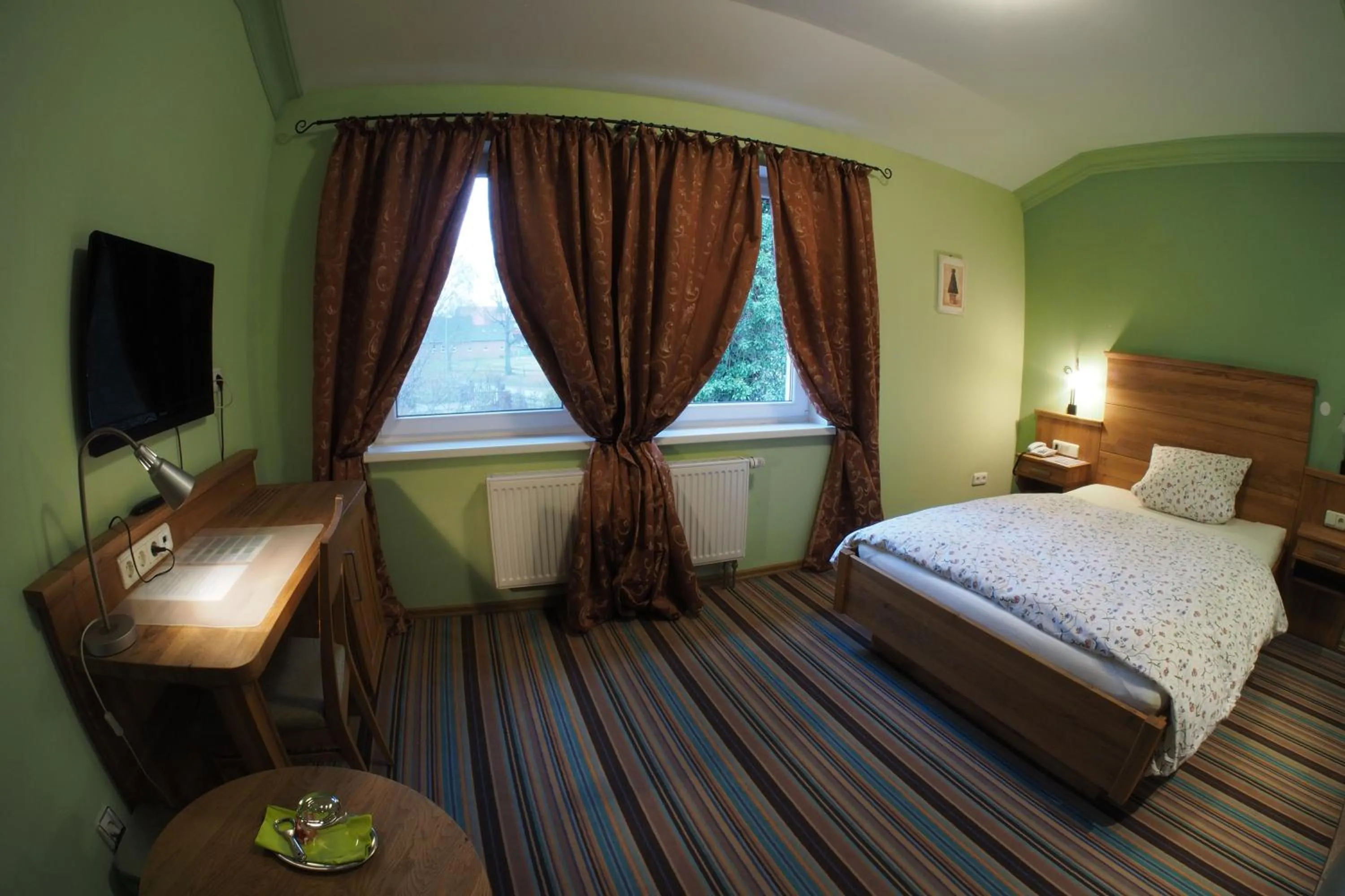 Bedroom, Bed in Stelinger Hof Hotel Münkel