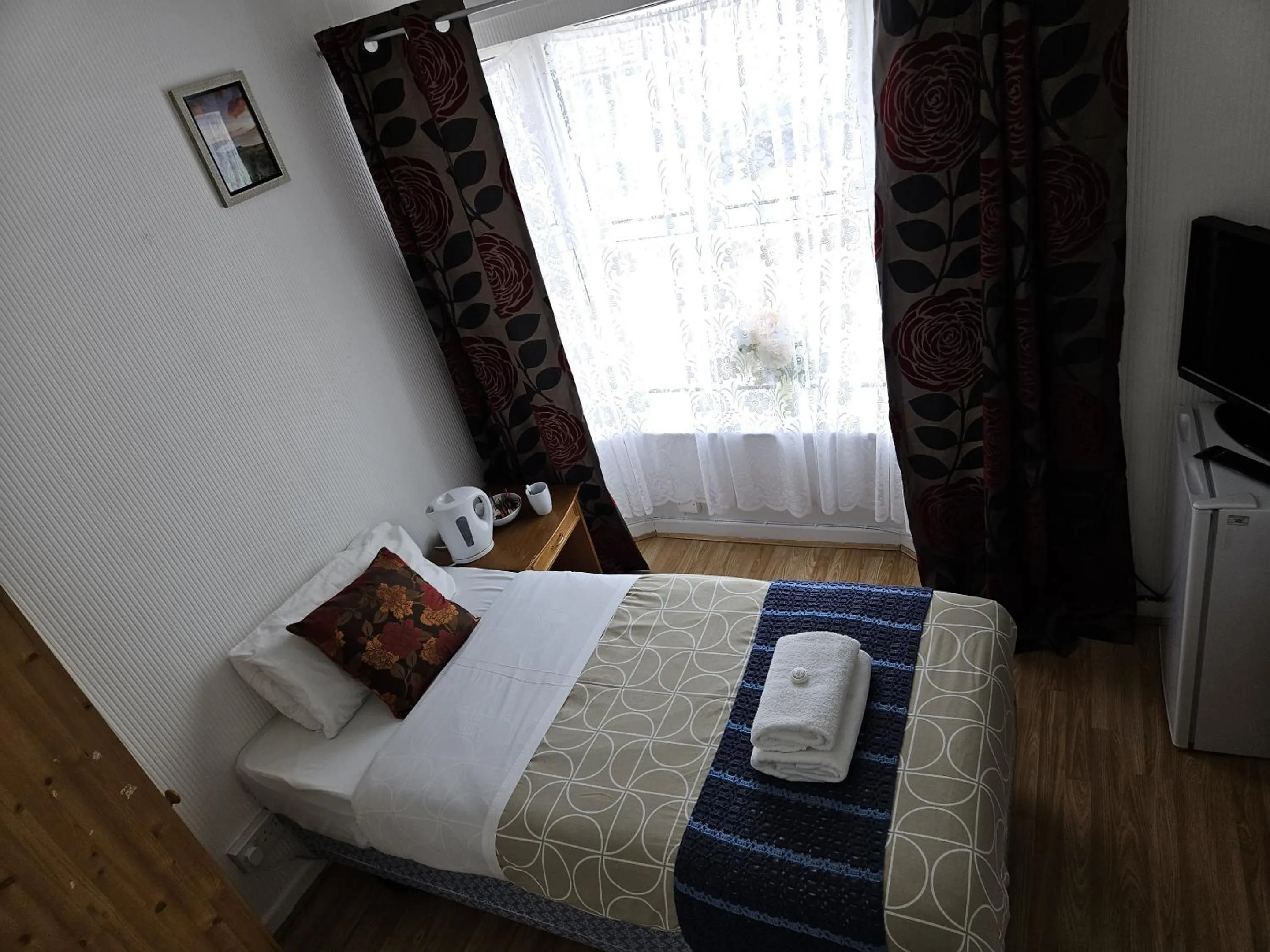 Bedroom, Bed in Rose Marie Guest House