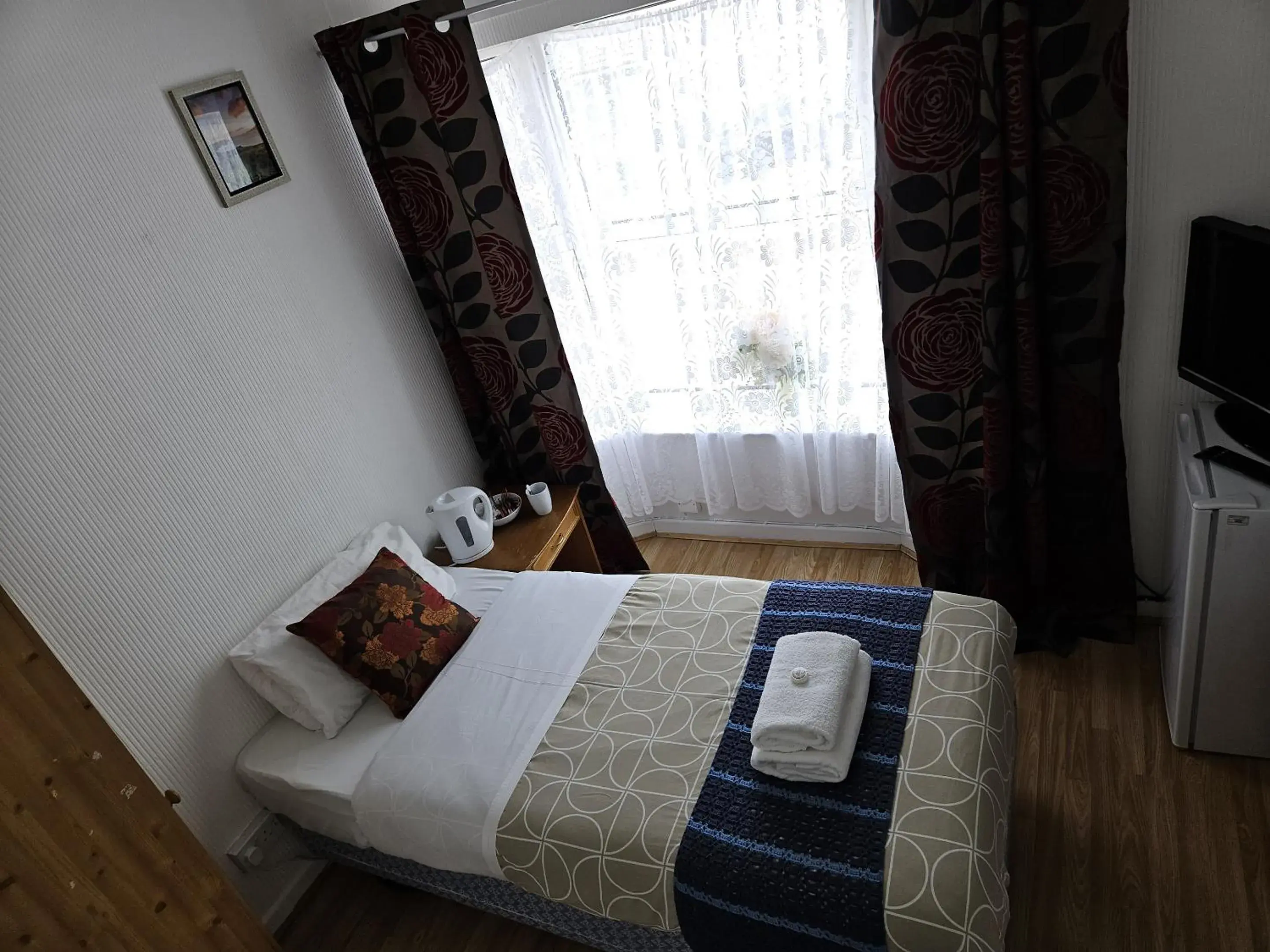 Bedroom, Bed in Rose Marie Guest House Bedroom, Bed in Rose Marie Guest House