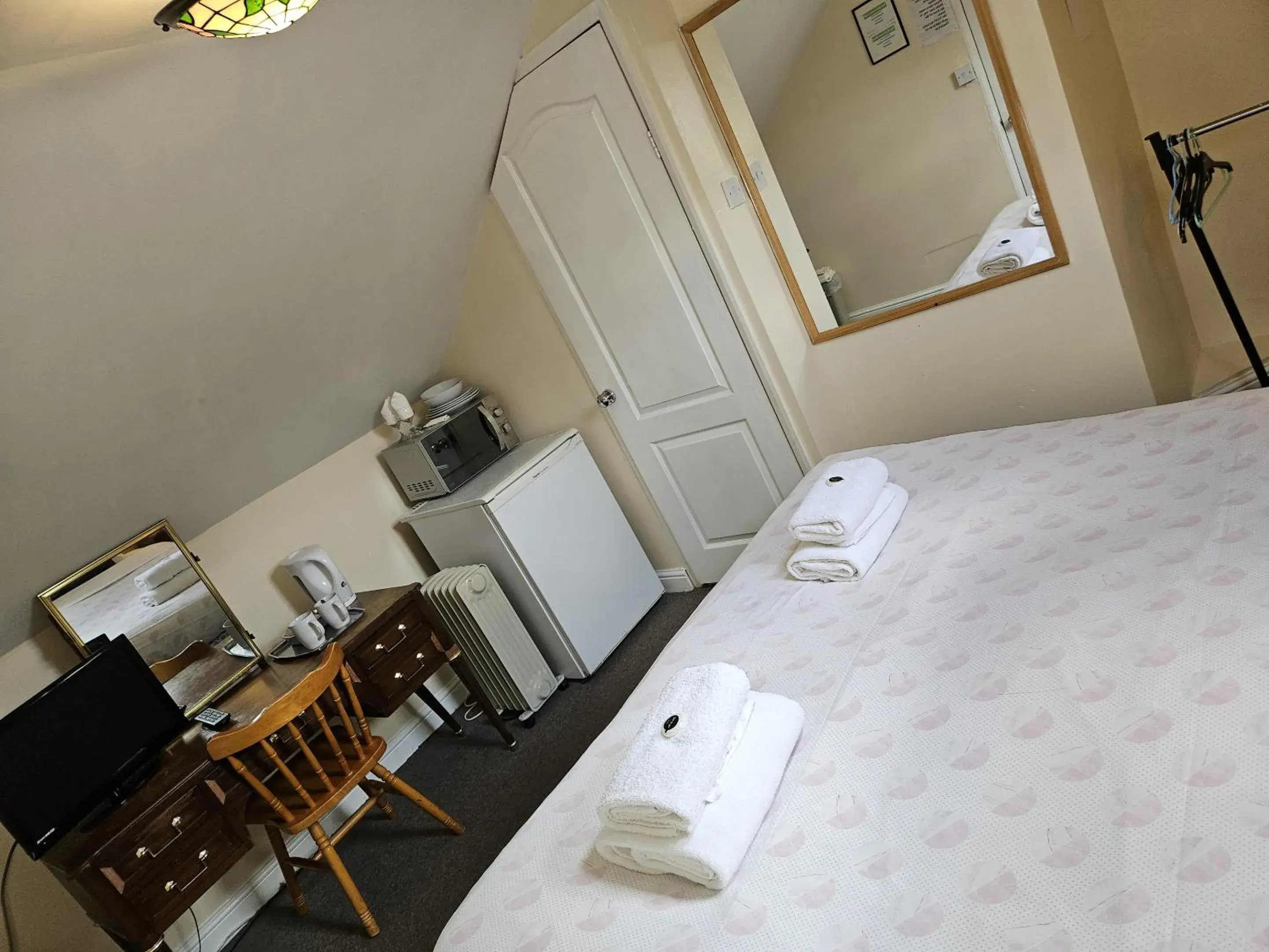 Bedroom, Bed in Rose Marie Guest House Bedroom, Bed in Rose Marie Guest House