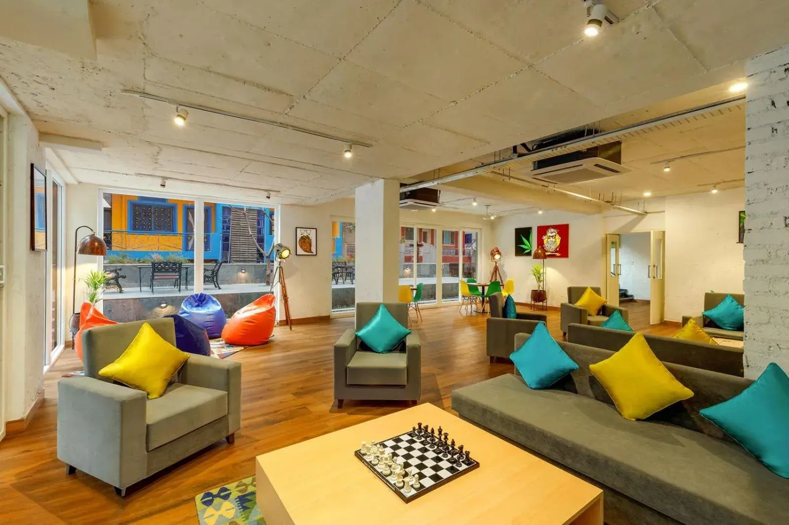 Seating area in Bedzzz Rishikesh by Leisure Hotels Seating area in Bedzzz Rishikesh by Leisure Hotels