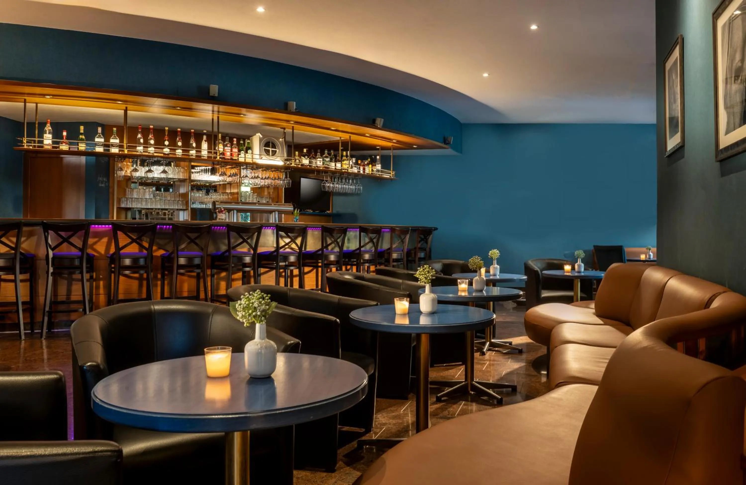 Lounge or bar in Wyndham Garden Wismar