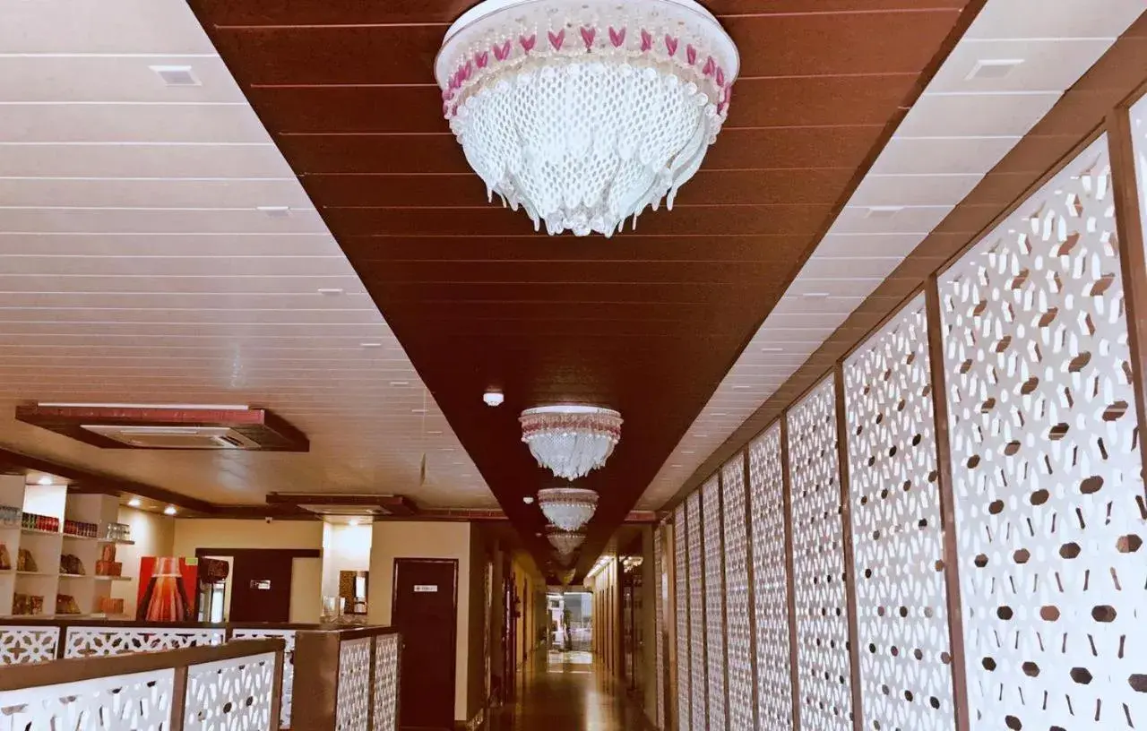 Lobby or reception in Spring Sky Mughalsarai By ShriGo Hotels Lobby or reception in Spring Sky Mughalsarai By ShriGo Hotels