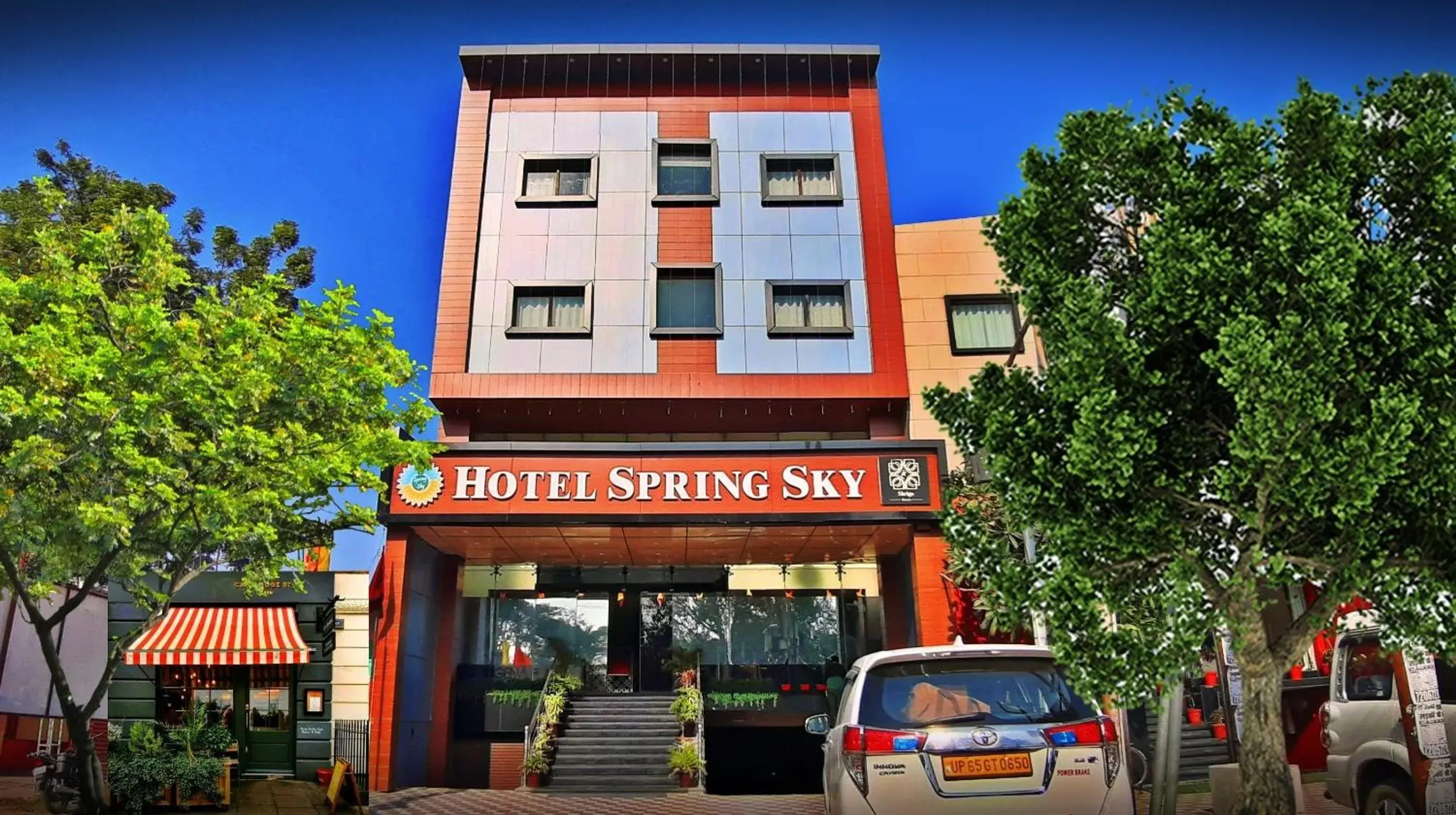 Property building in Spring Sky Mughalsarai By ShriGo Hotels Property building in Spring Sky Mughalsarai By ShriGo Hotels