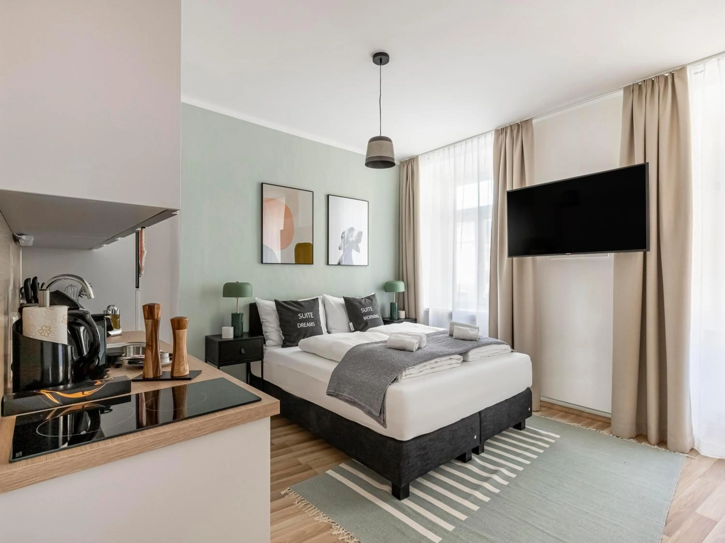 Bed in Limehome Villach Kirchenplatz