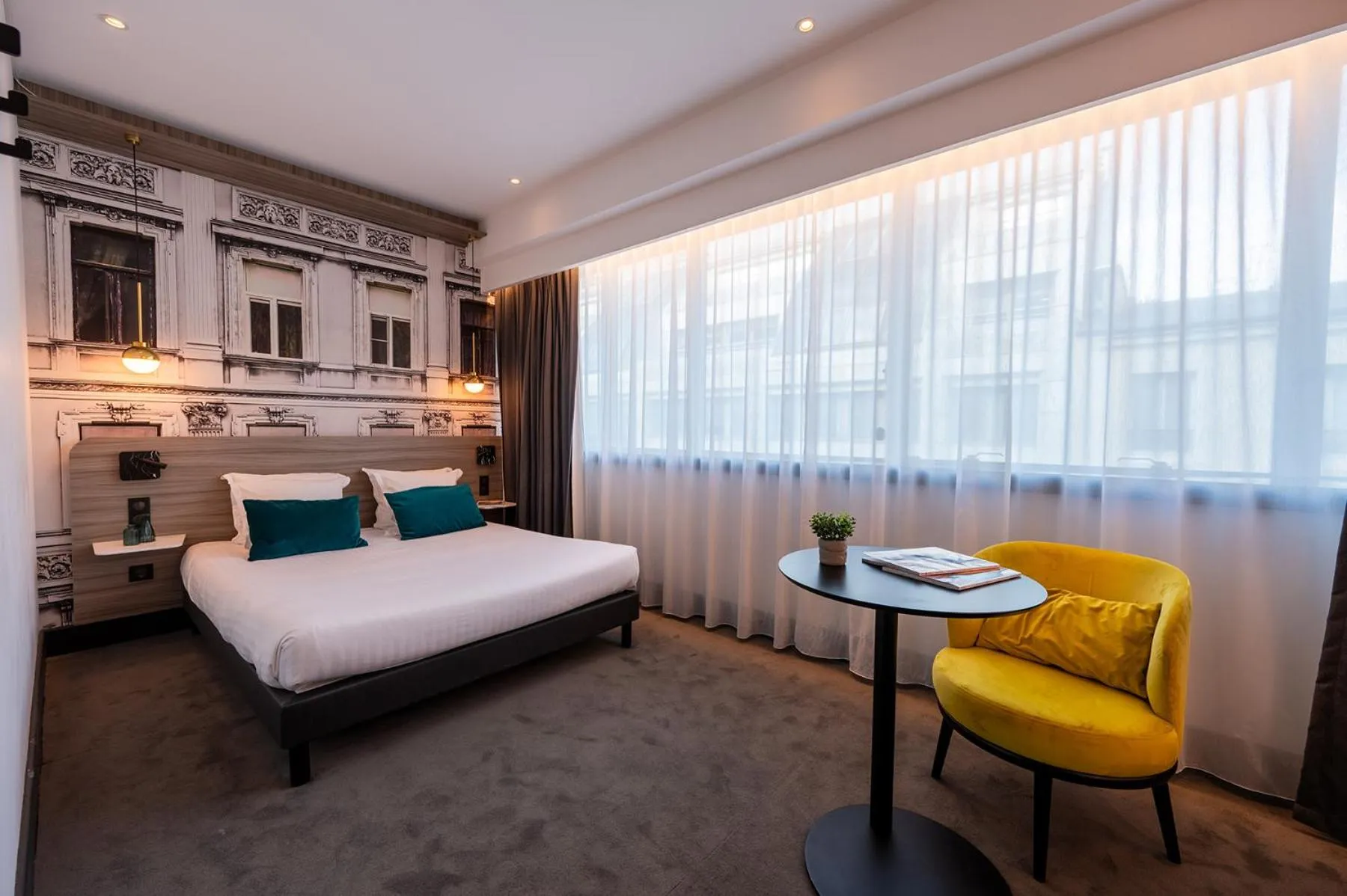 Bed in Nemea Appart Hotel Paris Levallois