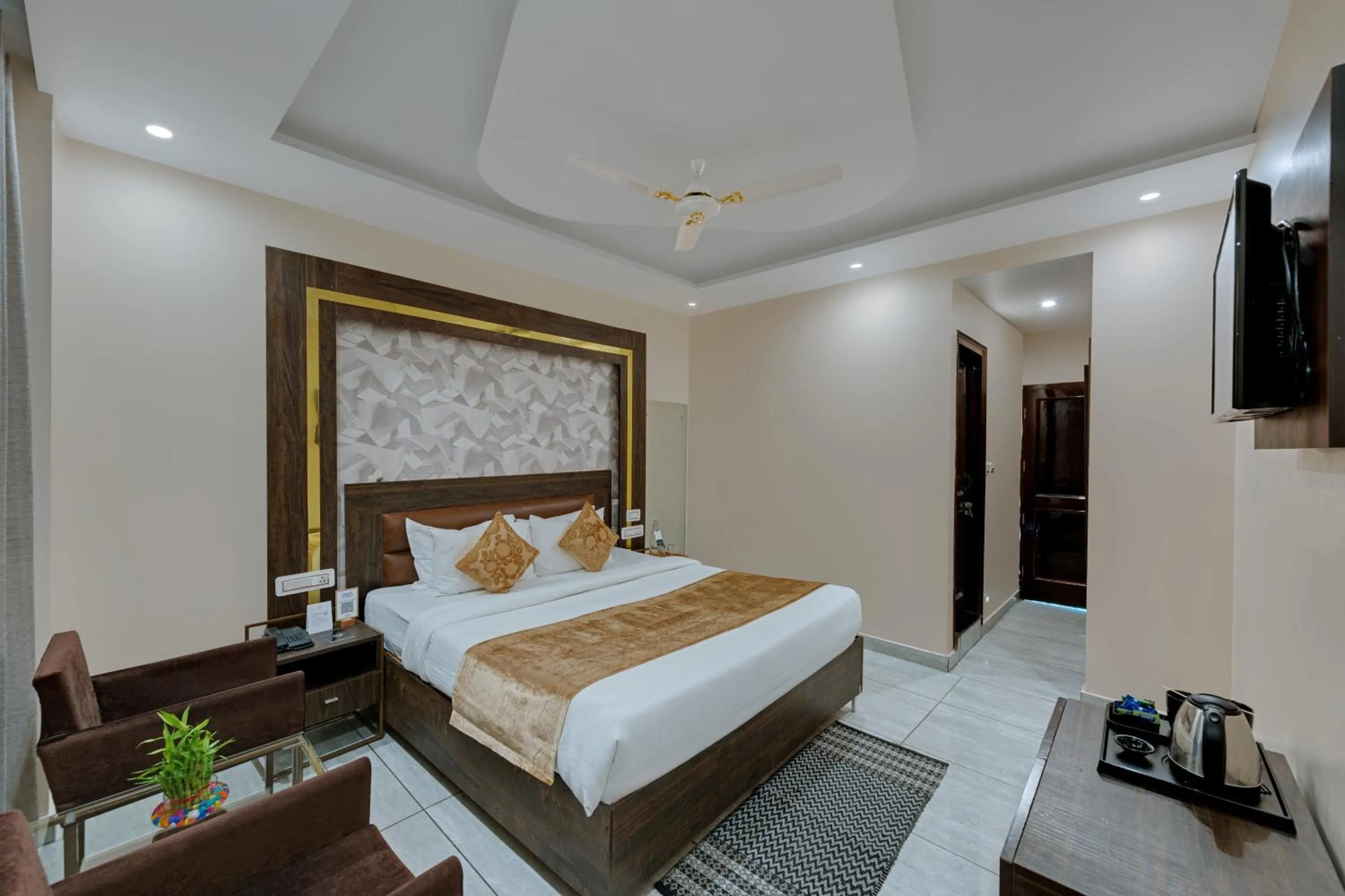 Bed in Golden Rock, Dharamshala - AM Hotel Kollection