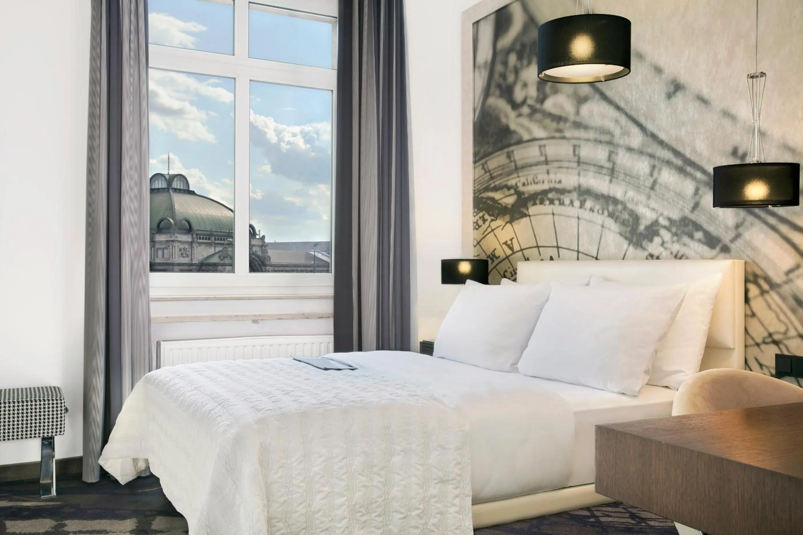 Bed in Le Méridien Grand Hotel Nürnberg