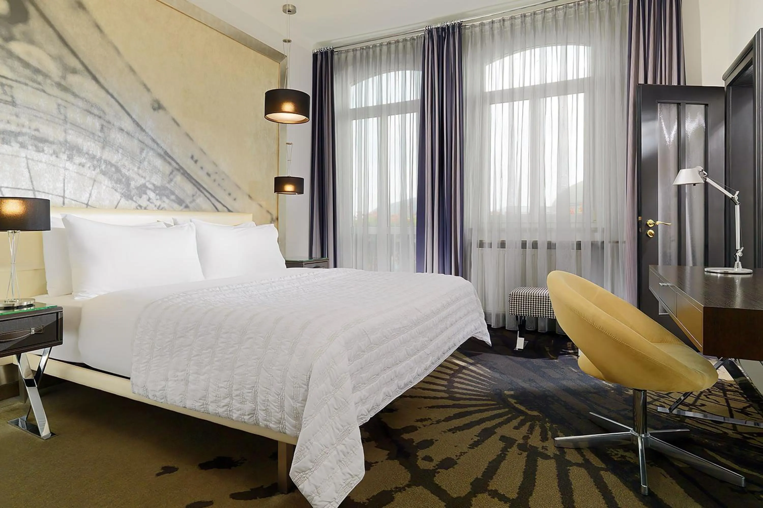 Photo of the whole room, Bed in Le Méridien Grand Hotel Nürnberg