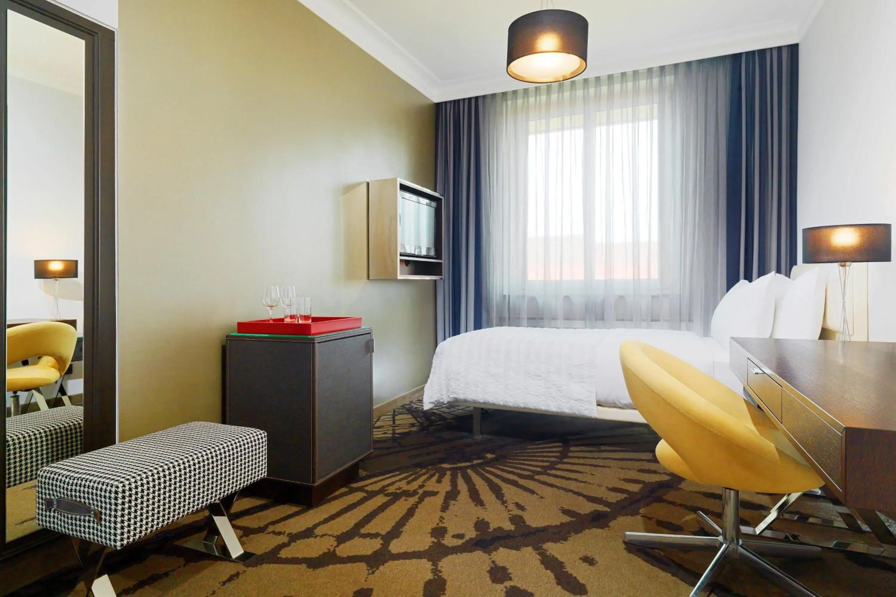 Photo of the whole room, Bed in Le Méridien Grand Hotel Nürnberg