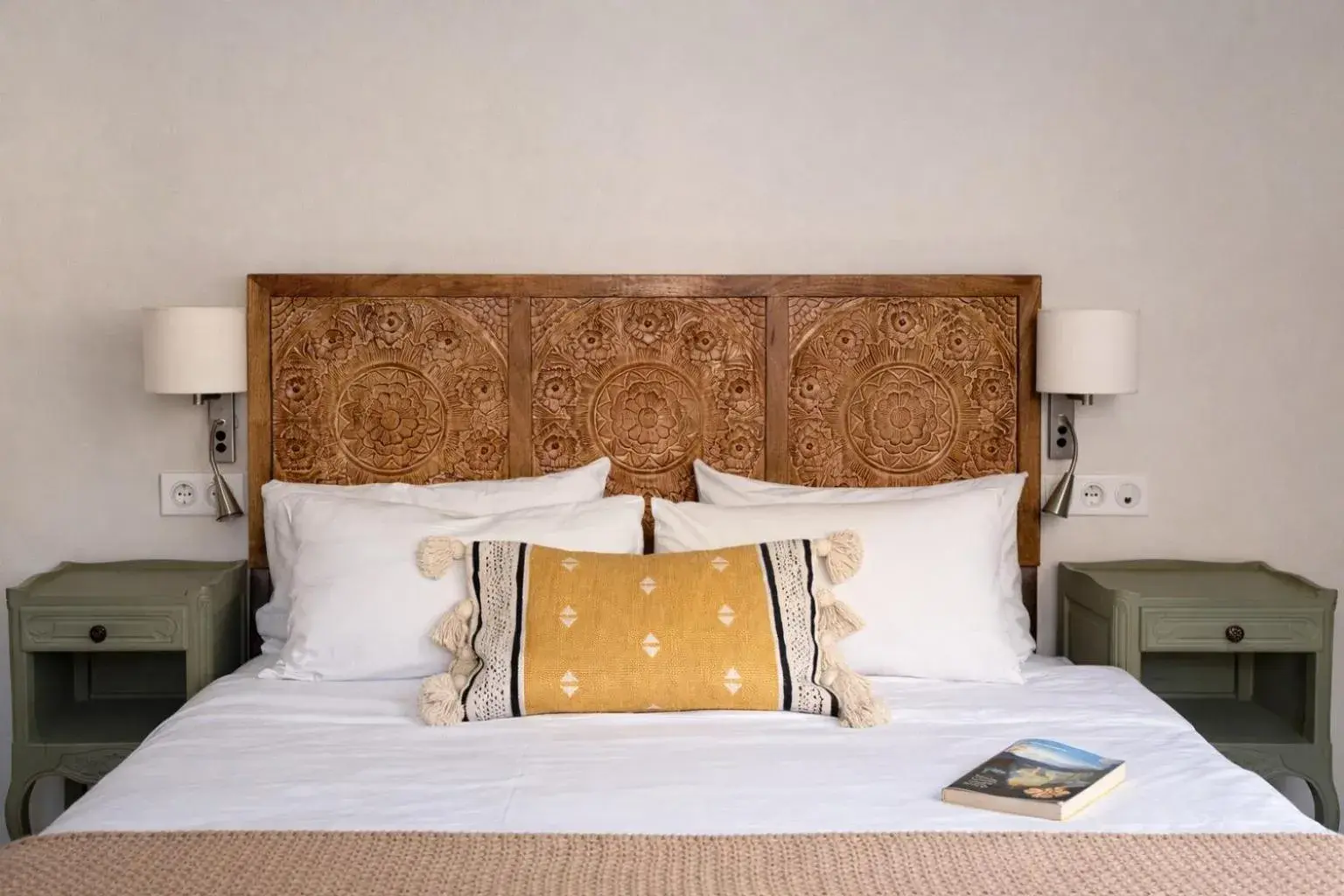 Superior Double Room in Irin Hotel Superior Double Room in Irin Hotel