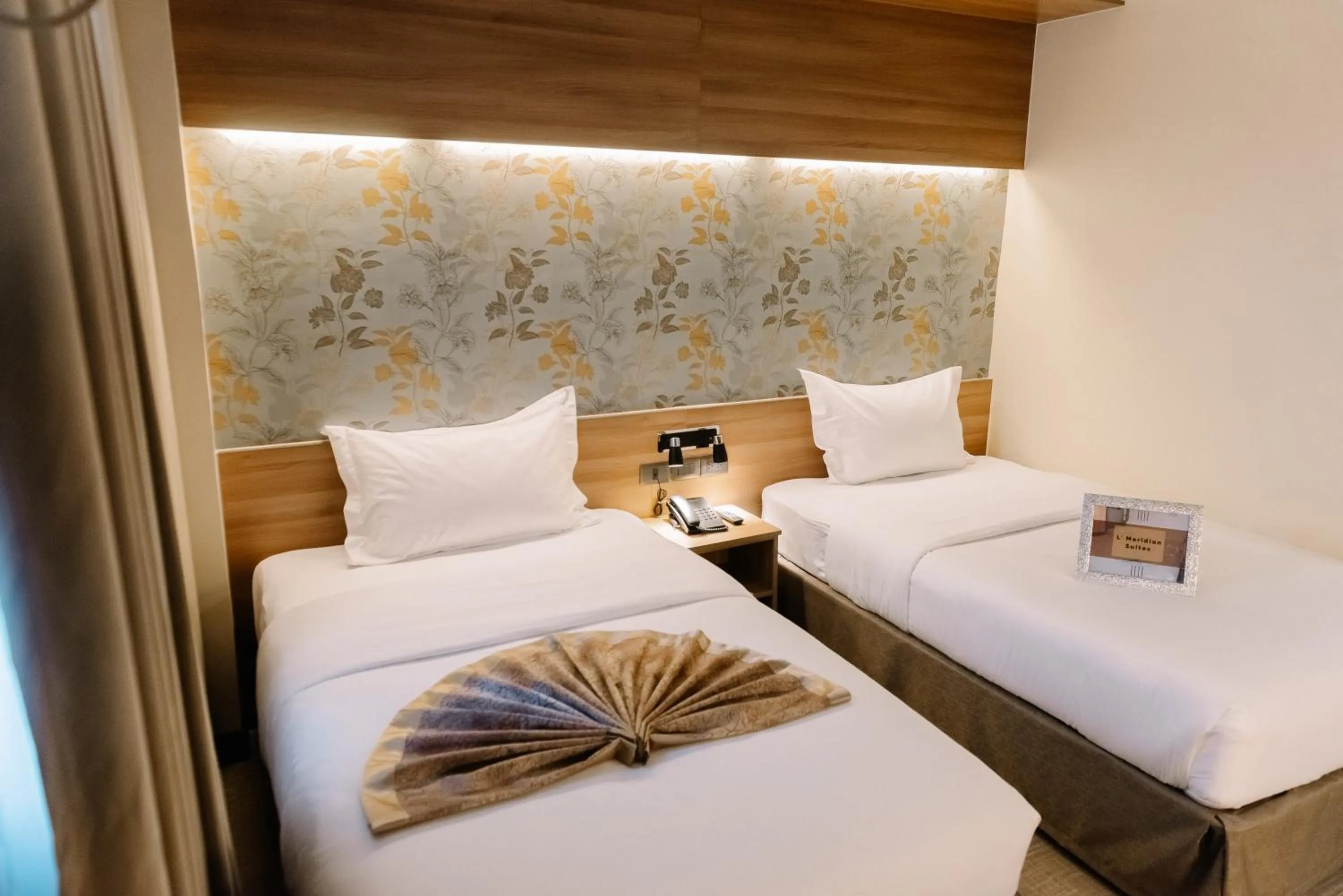 Bedroom, Bed in L' Meridian Suites