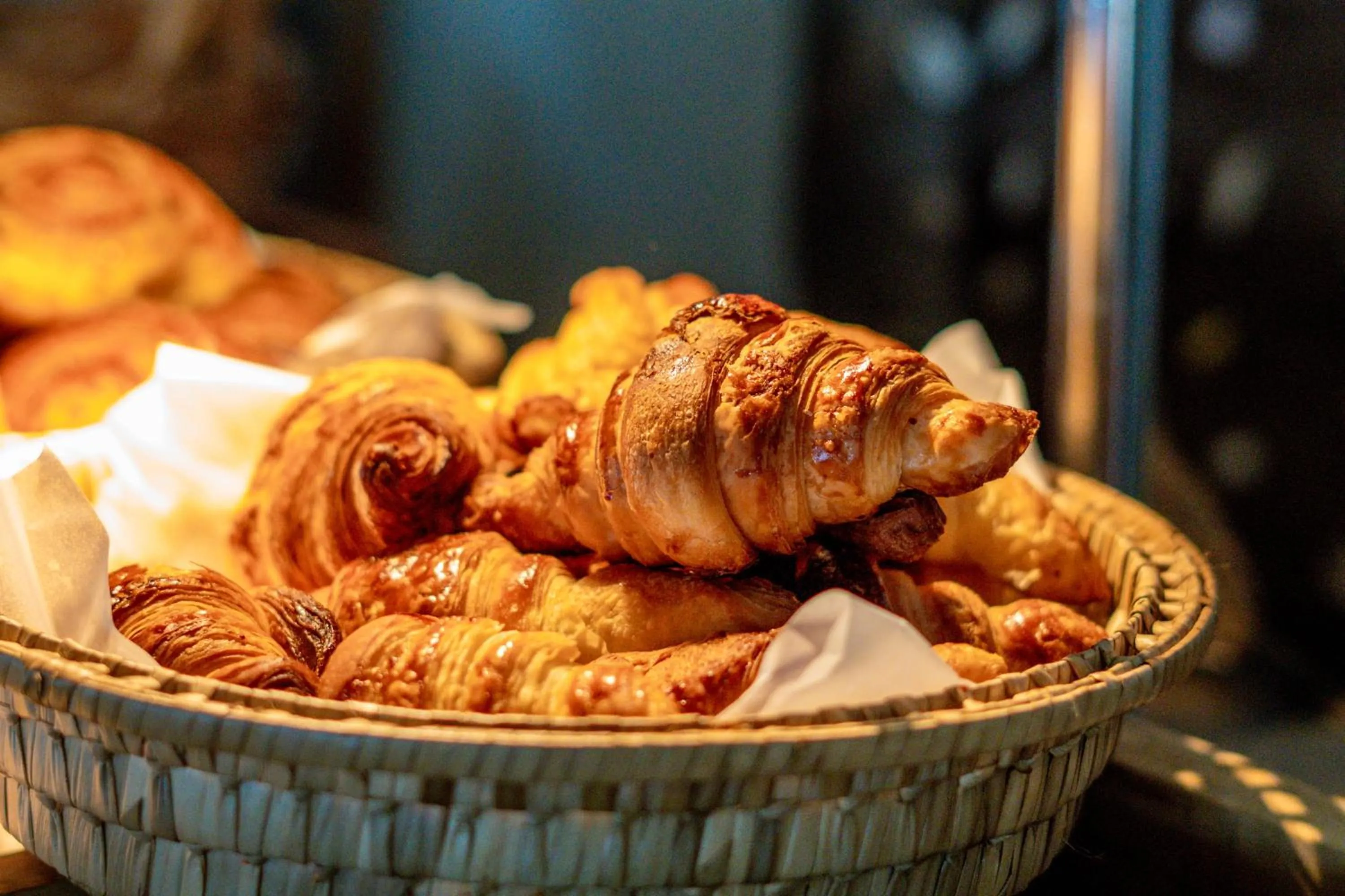 Restaurant/places to eat in Castello Beach Hotel