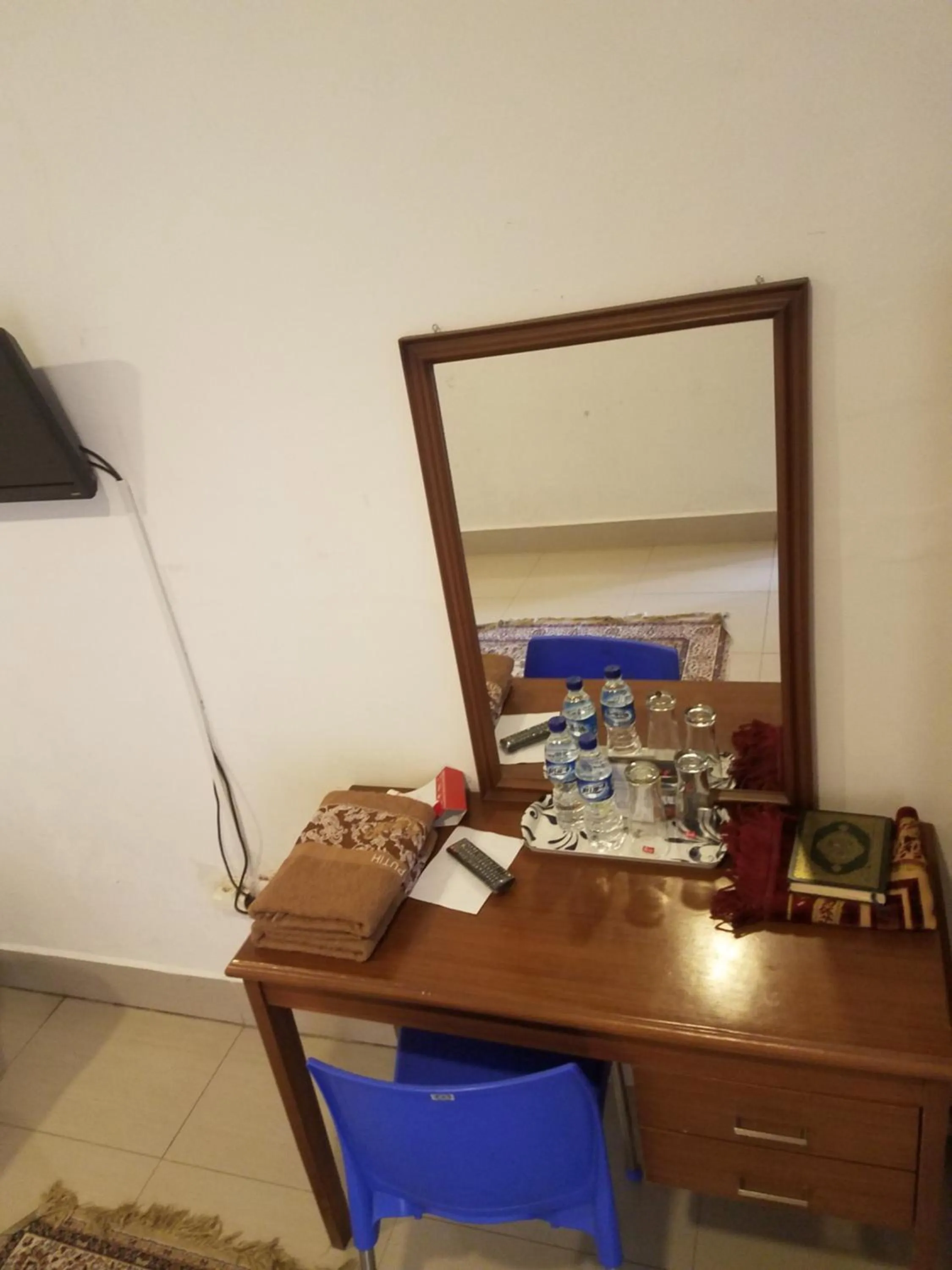 TV and multimedia in Mina Homestay Syariah