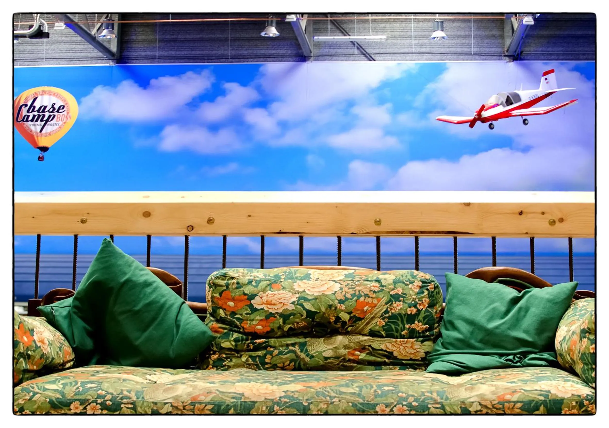 Lounge or bar in BaseCamp Bonn