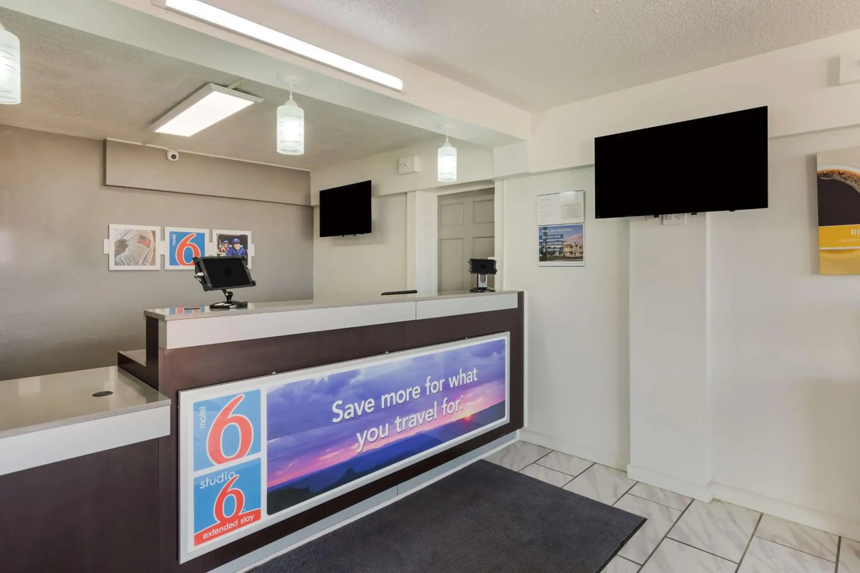 Lobby or reception in Motel 6-Temple, TX Lobby or reception in Motel 6-Temple, TX